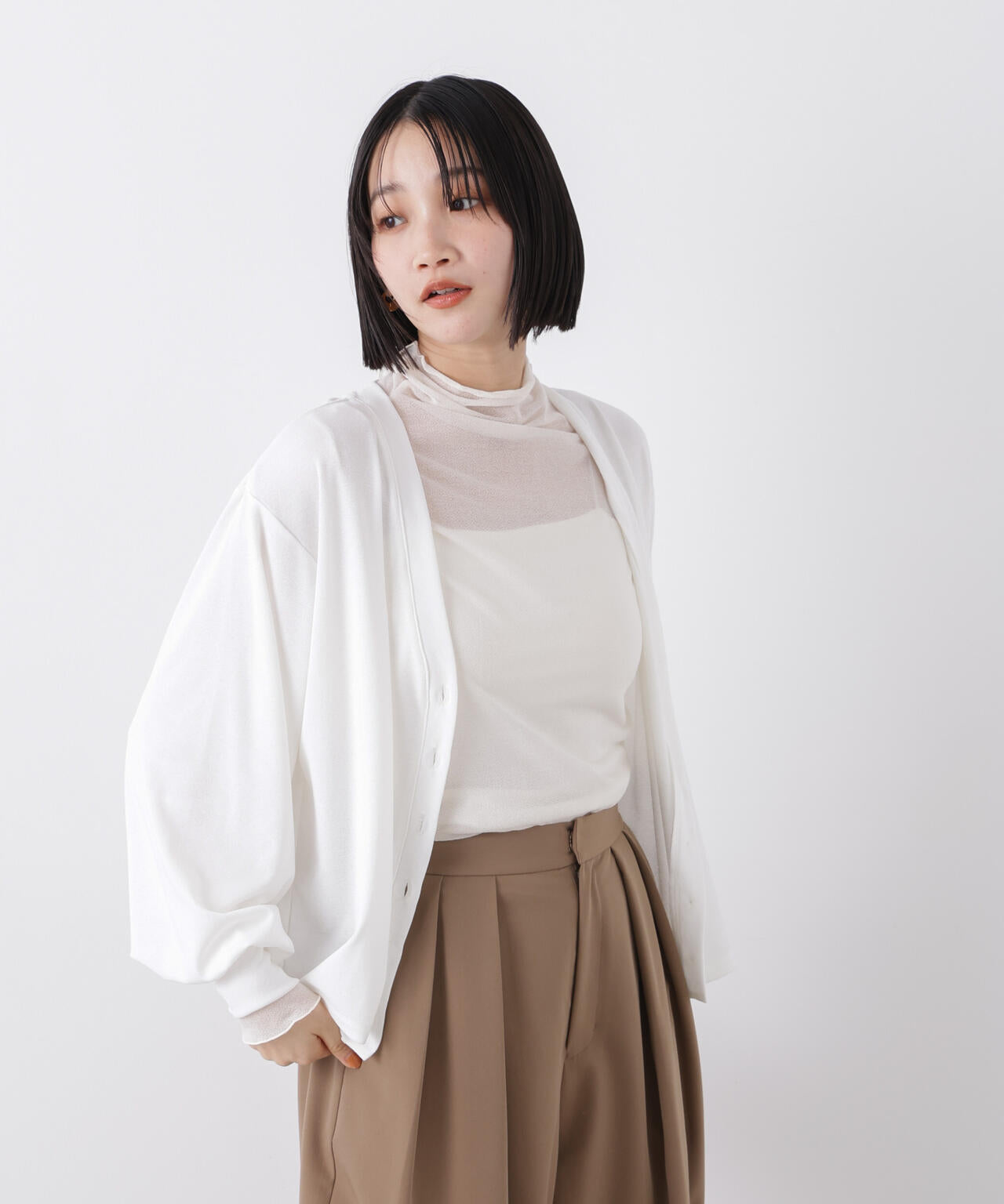 シアーカットVネックカーディガン 6736123307