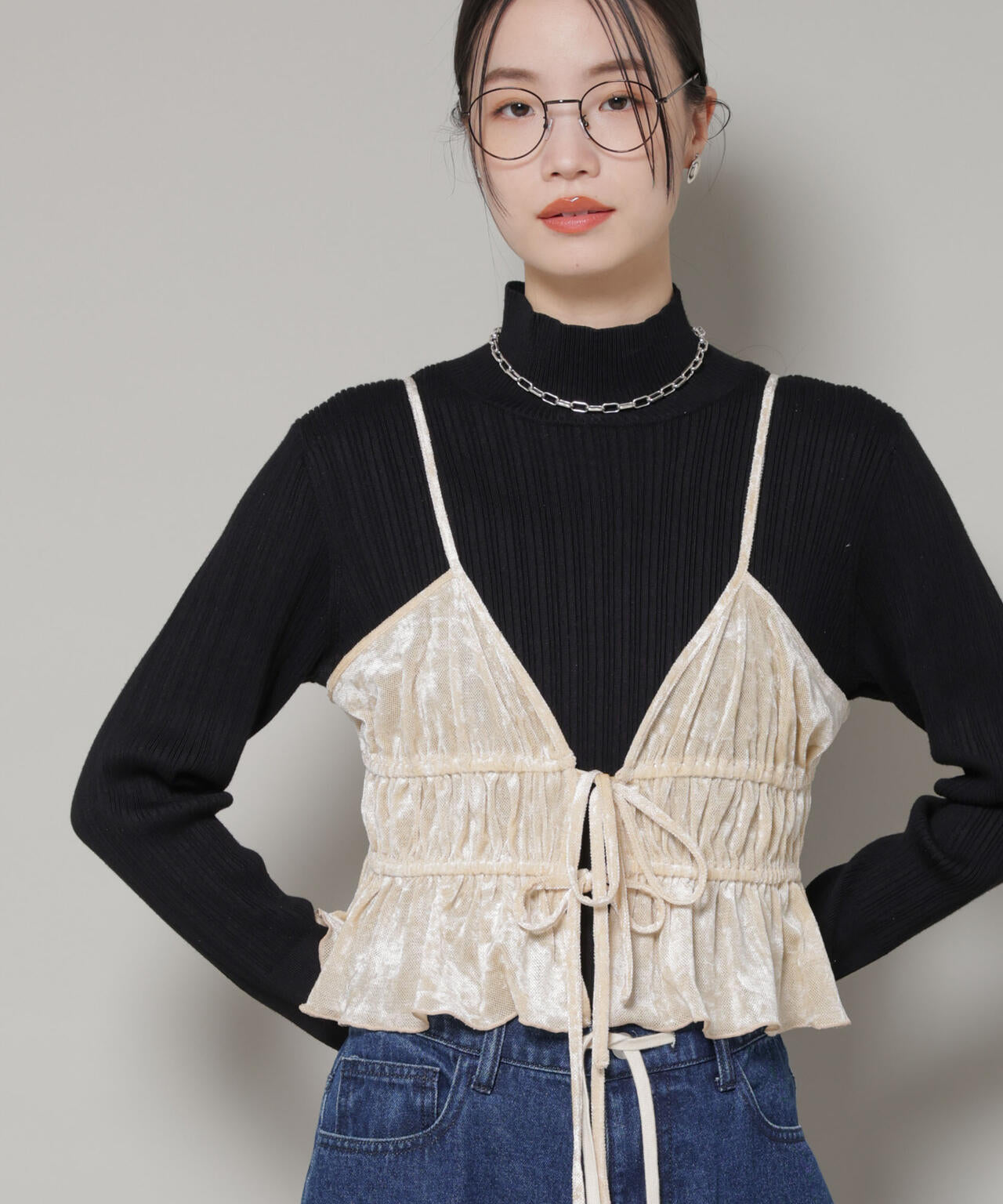 フロントリボンキャミソールビスチェ 6736124300