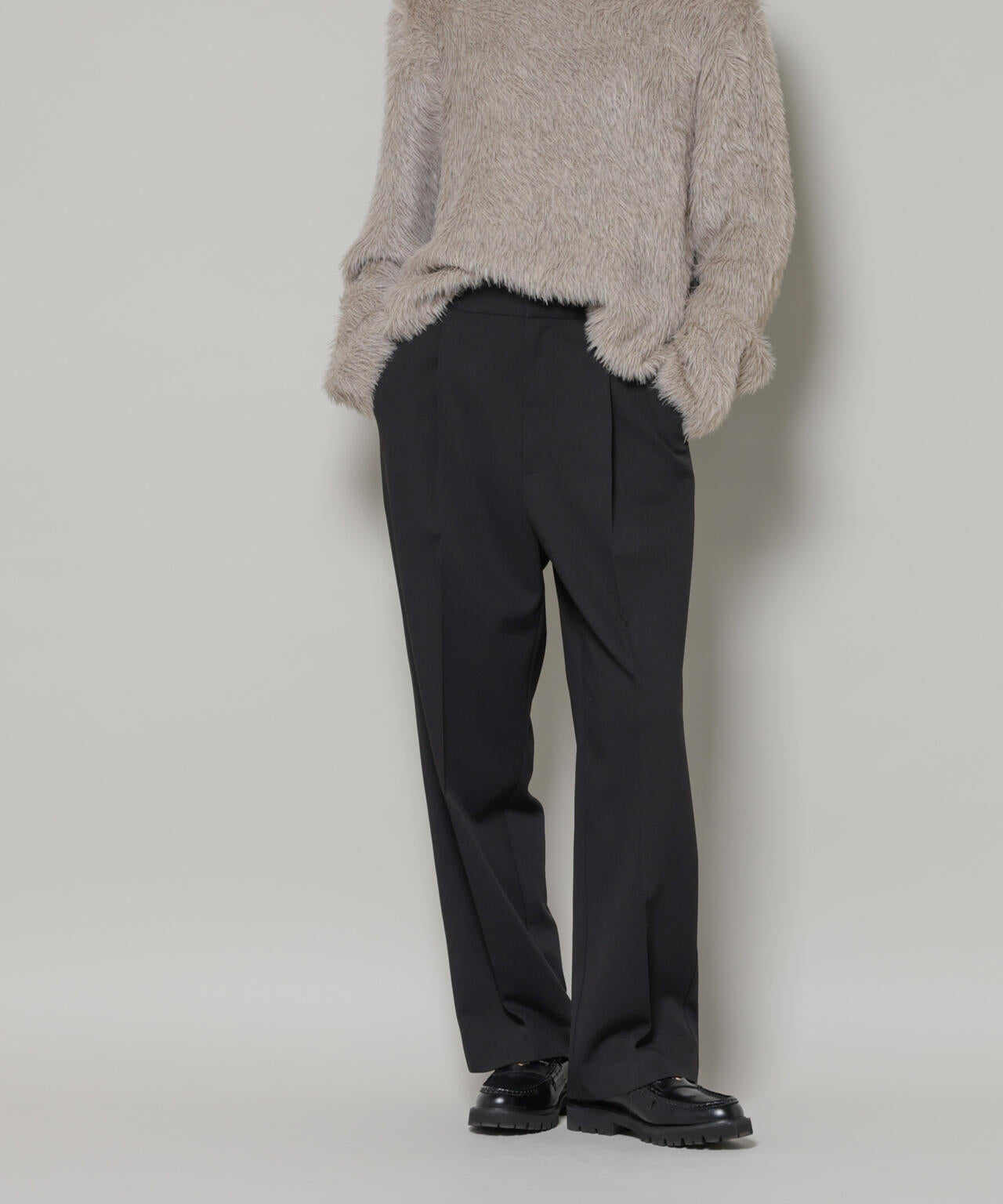 ワンタック センタープレス ストレートパンツ