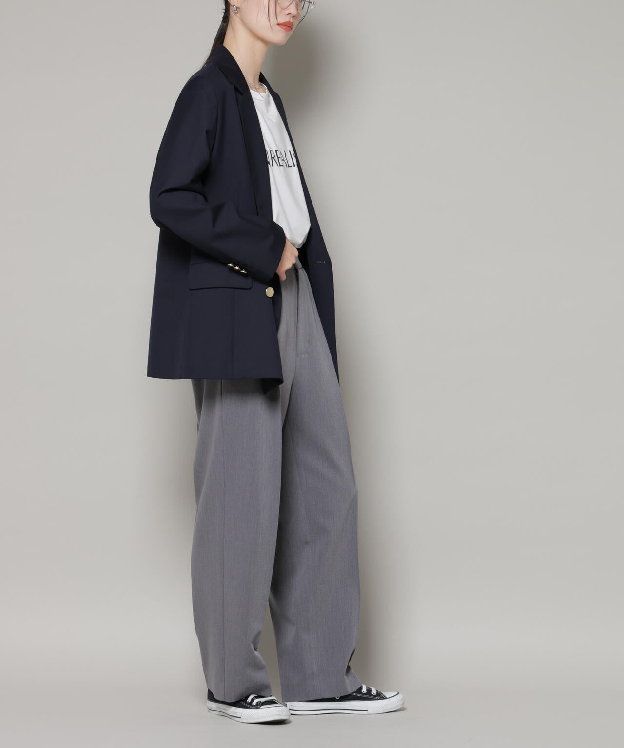 ワンタックセンタープレスストレートパンツ 6736127300