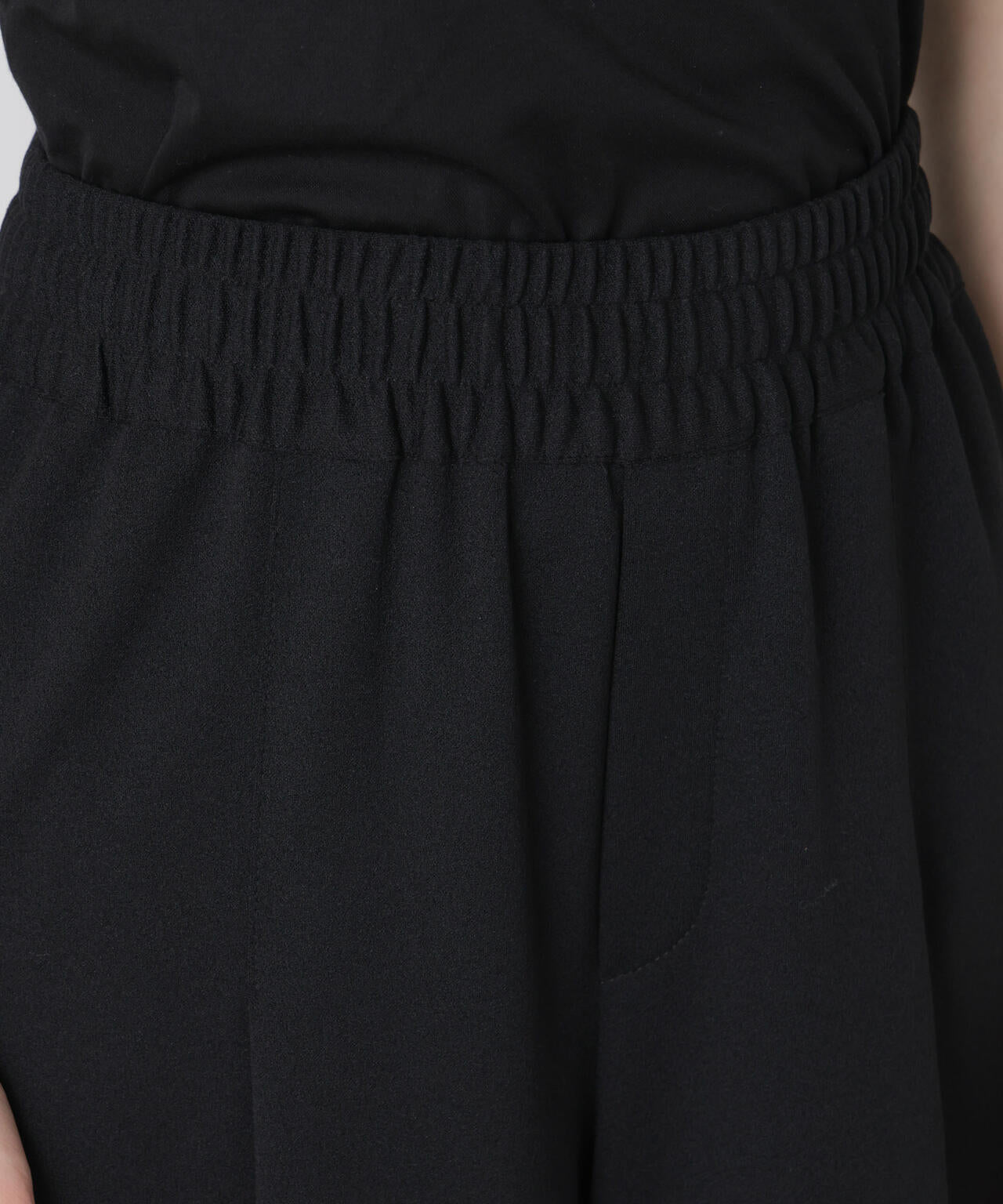 タックワイドカットジョーゼットパンツ 6736127301