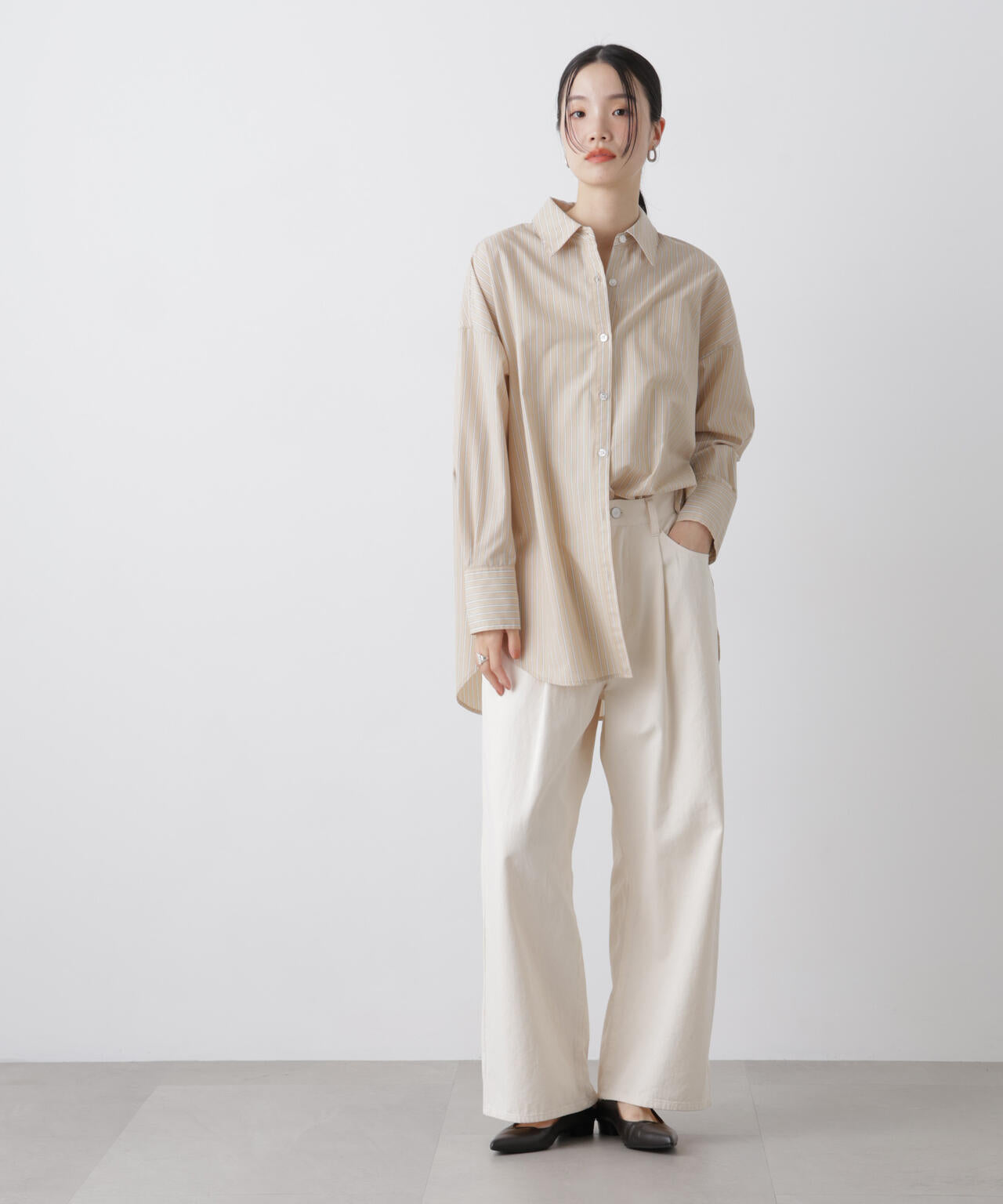 NEAT コットンツイル ショートパンツ ベージュ　サイズ46 NEAT コットンツイル ショートパンツ ベージュ サイズ46 NEAT コットン