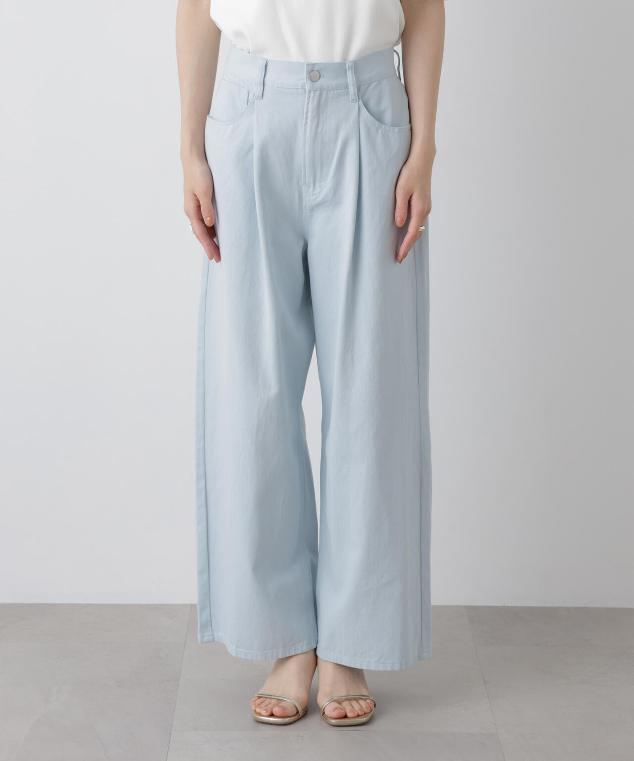 コットンツイルタックワイドパンツ 6736127304