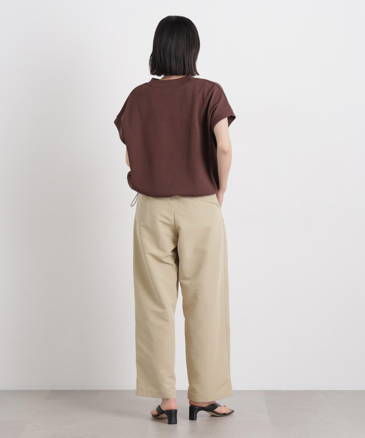 平織りツータックワイドパンツ 6736127316