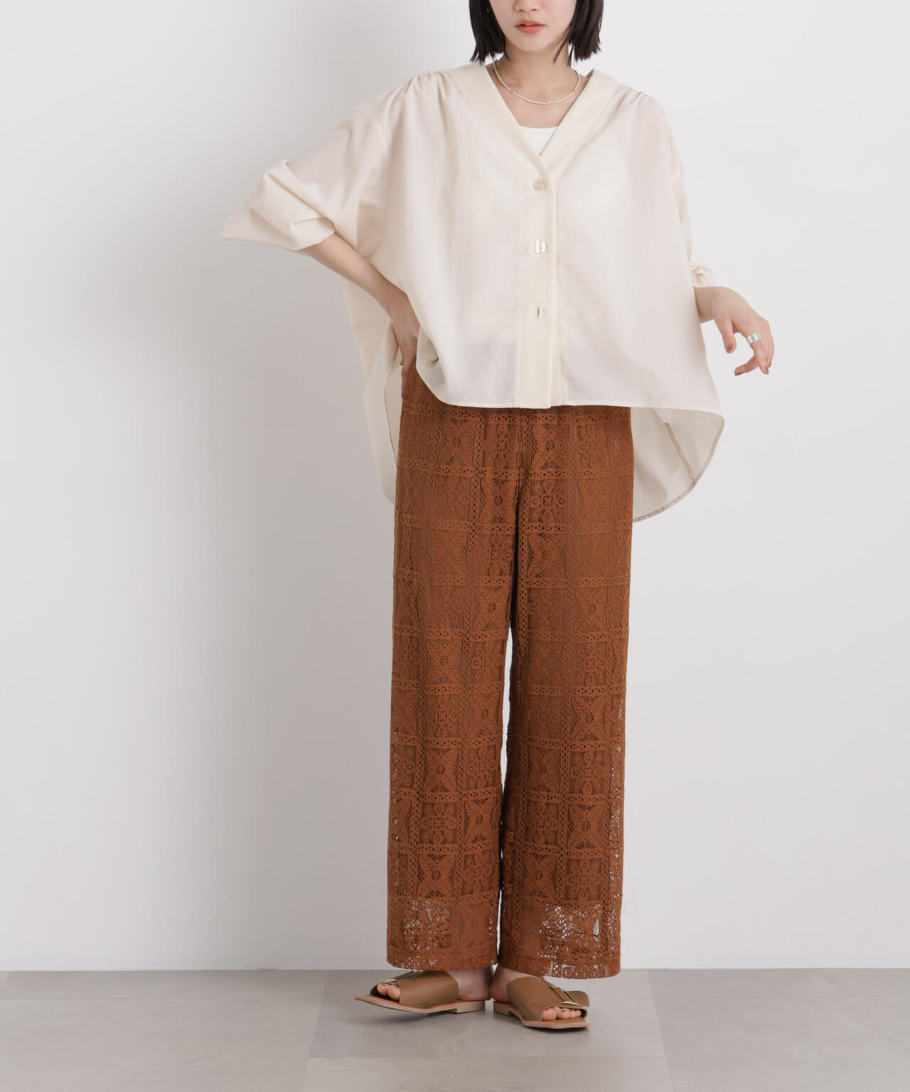 165cm　B:80 W:59  H:85 着用サイズ：F