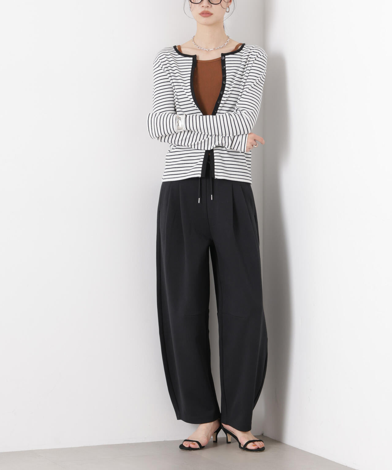 168cm　B:79.5 W:56 H:83 着用サイズ：F