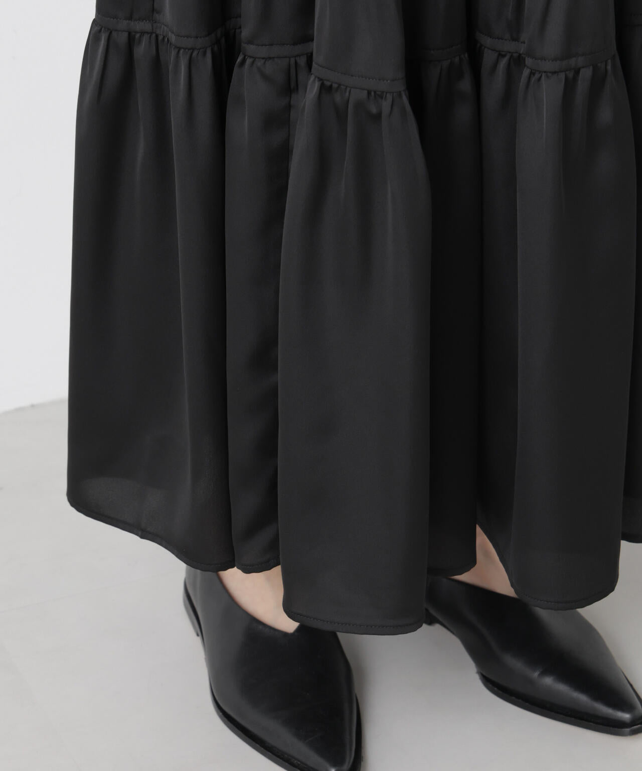 ティアード切り替えサテンギャザースカート 6736130302