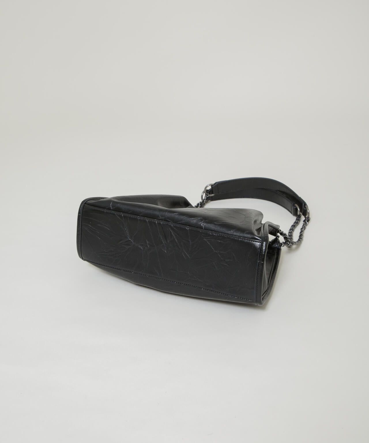 チェーンショルダーギャザーバッグ 6736132300