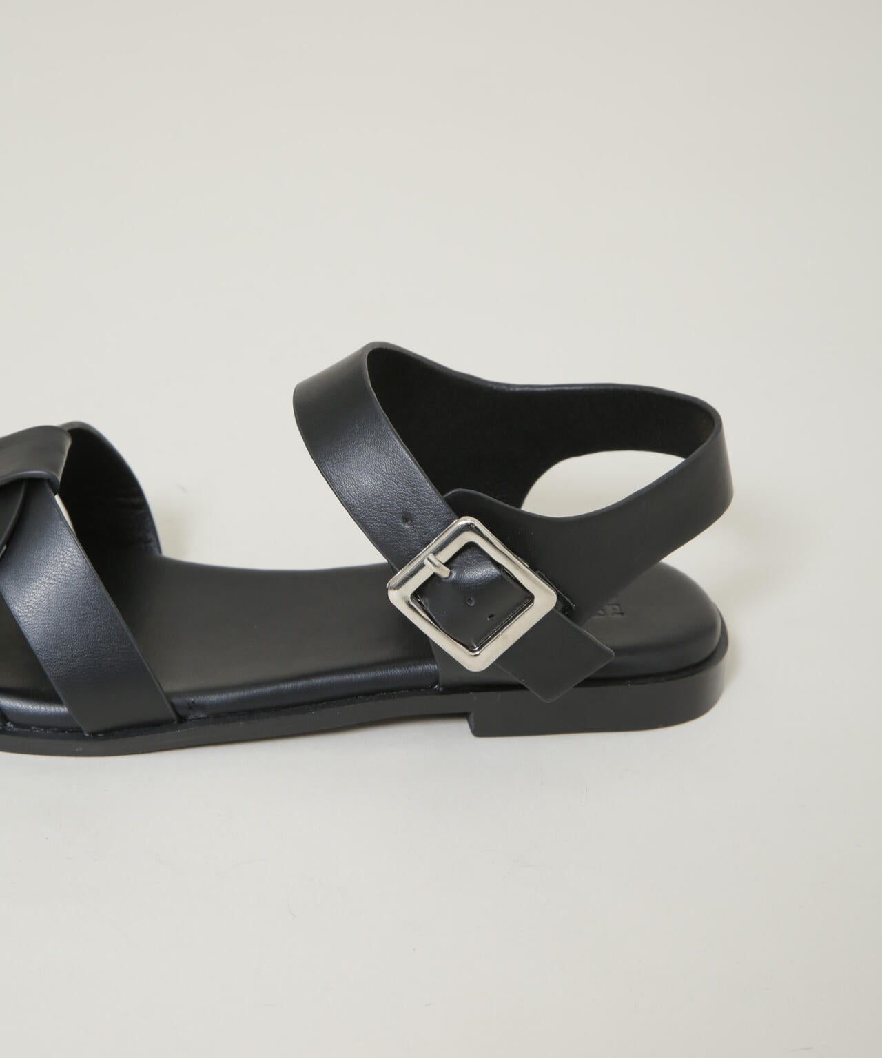 グルカサンダル 6736135300