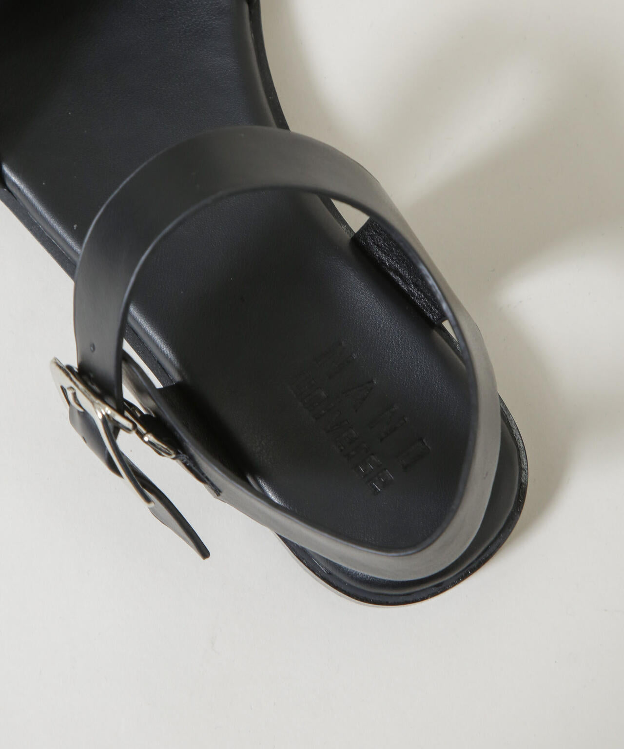 グルカサンダル 6736135300