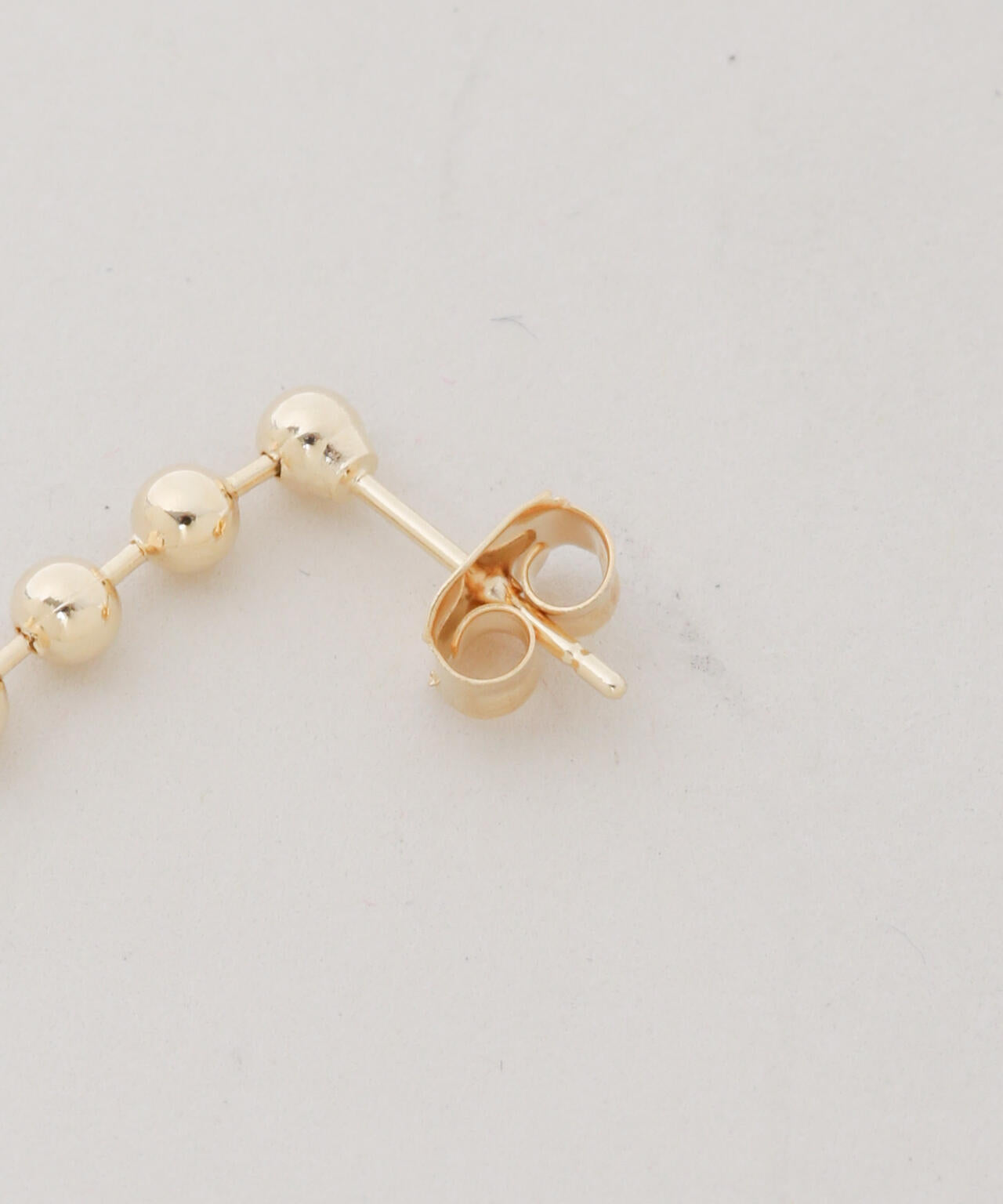 ボールチェーン ドロップ ピアス