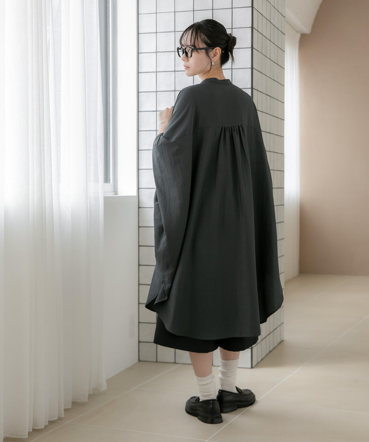 WEB限定/多機能素材 バンドカラーワイドチュニックシャツワンピース 6736219303
