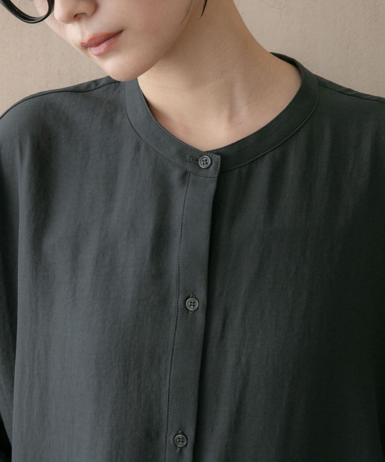 WEB限定/多機能素材 バンドカラーワイドチュニックシャツワンピース 6736219303
