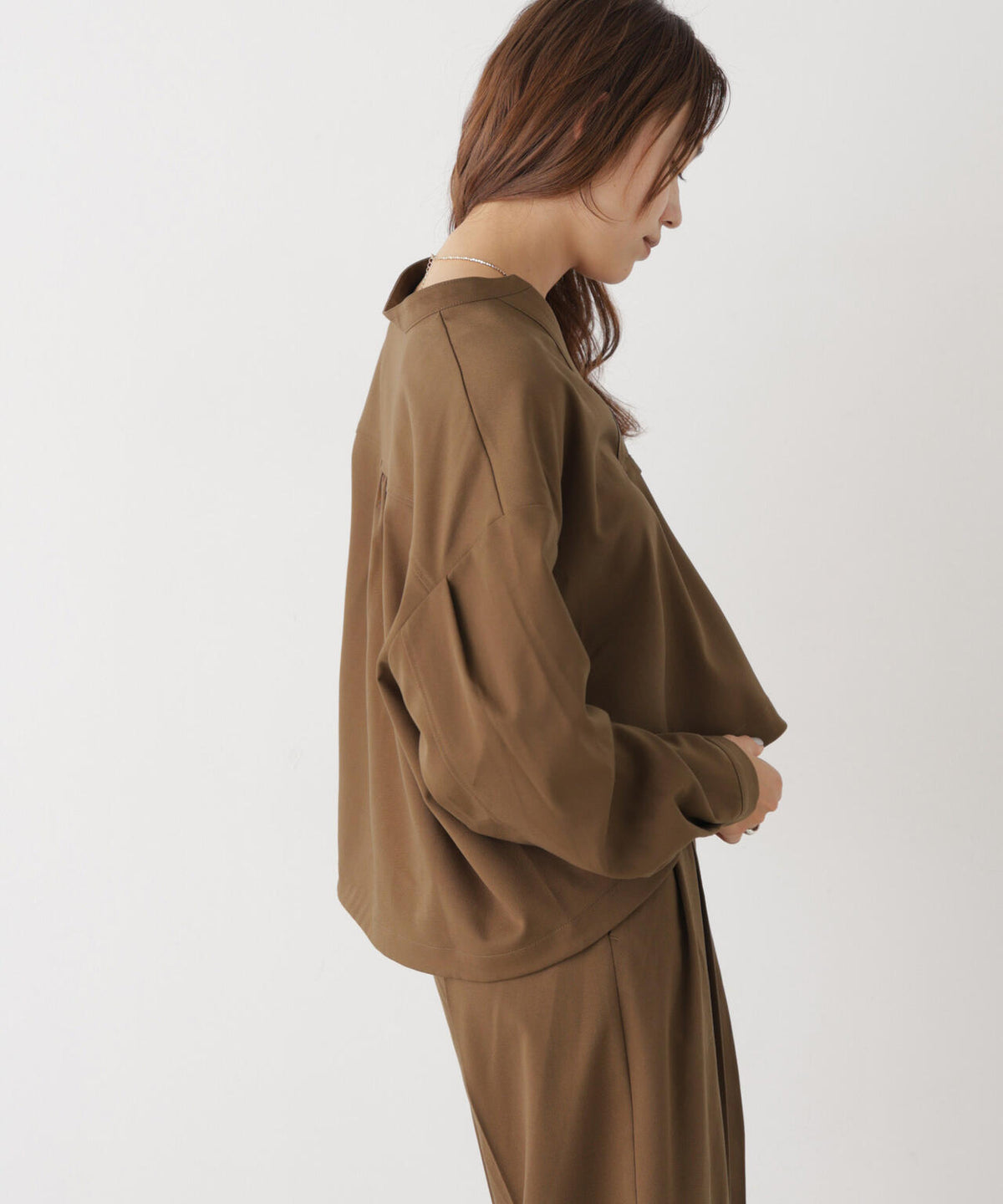 スキッパークロップドツイルシャツ(セットアップ可) 6736220309
