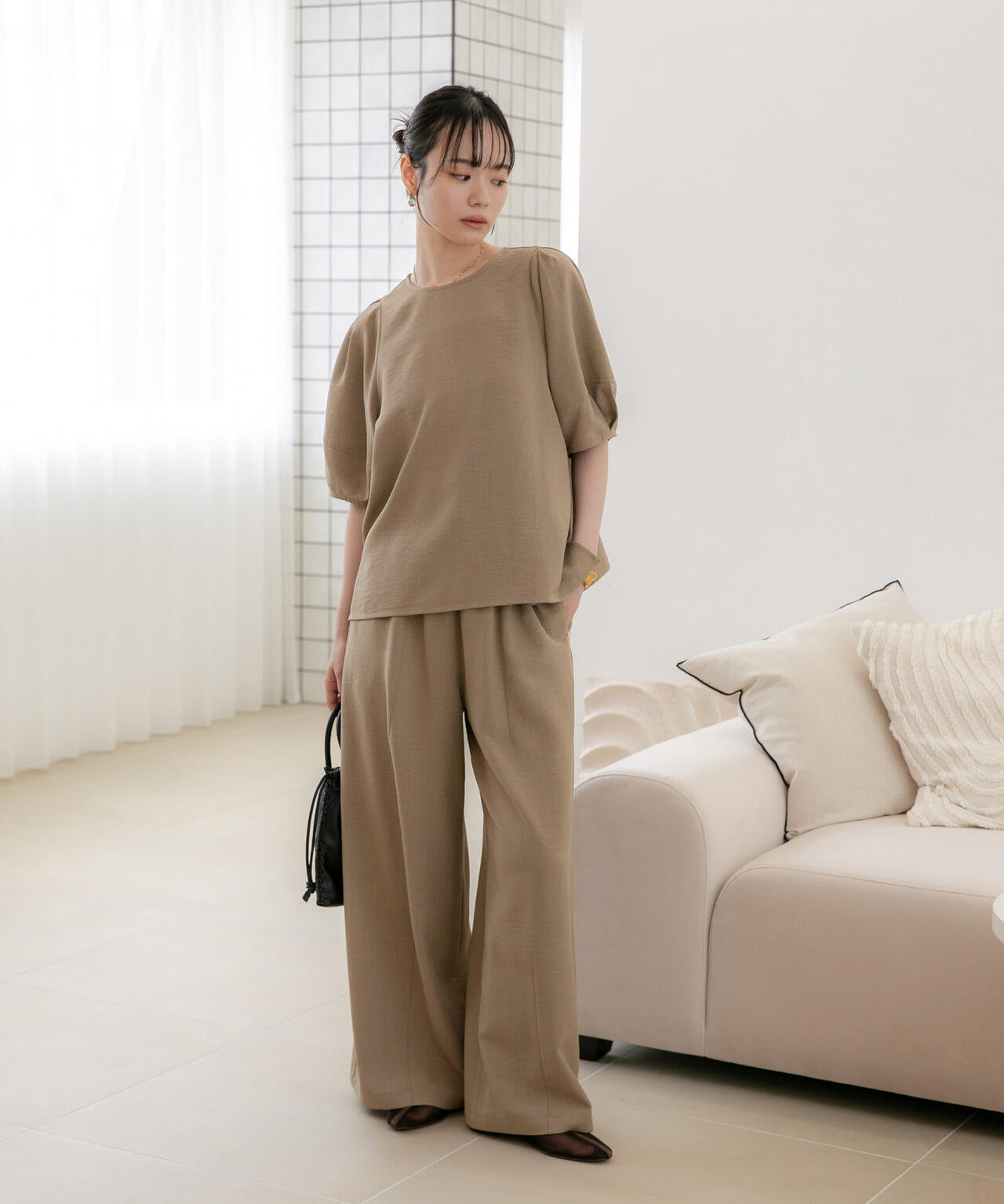 WEB限定/多機能素材 前後2wayランタンスリーブクルーブラウス(セットアップ可) 6736221309