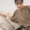 Ｄ．ベージュ