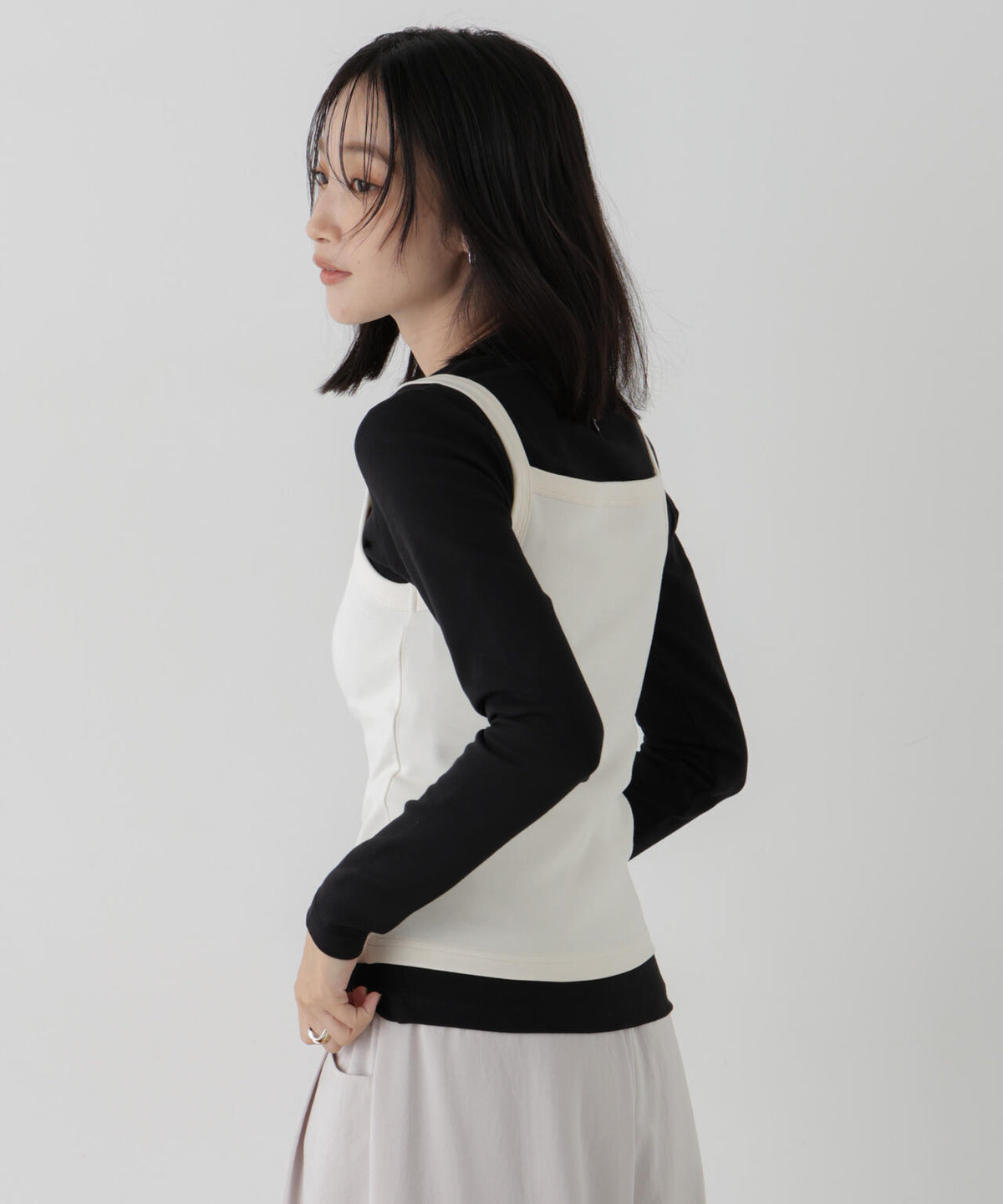 WEB限定/ロンT×キャミ カットレイヤードアンサンブルセット 6736223309