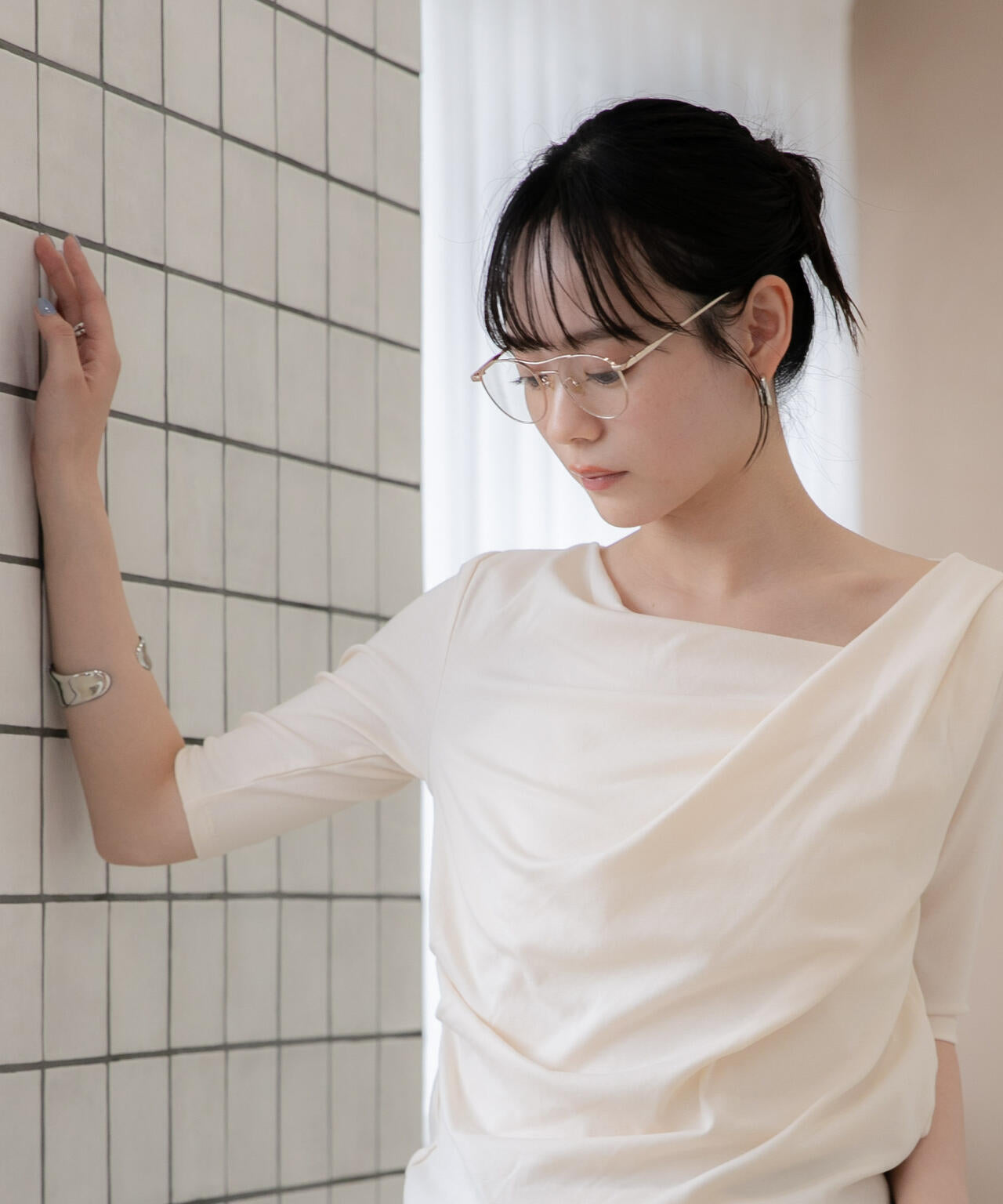 WEB限定/タックアシメフライスカットデザイントップス 6736224302