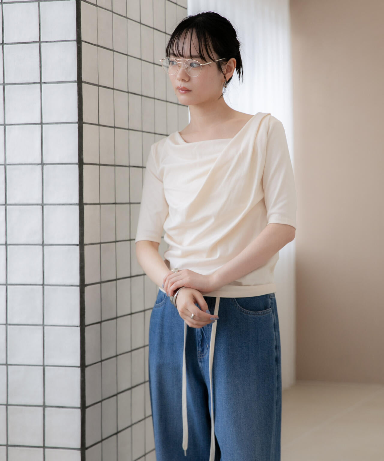 WEB限定/タックアシメフライスカットデザイントップス 6736224302