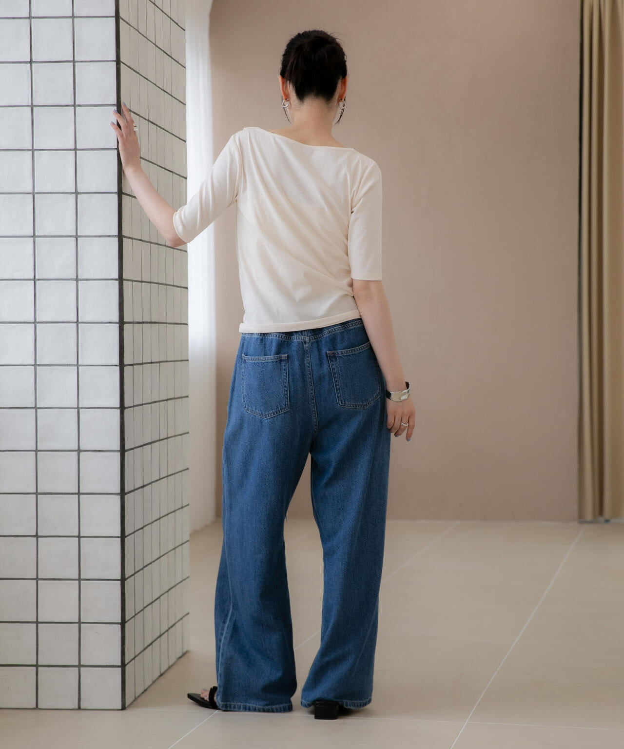 WEB限定/タックアシメフライスカットデザイントップス 6736224302
