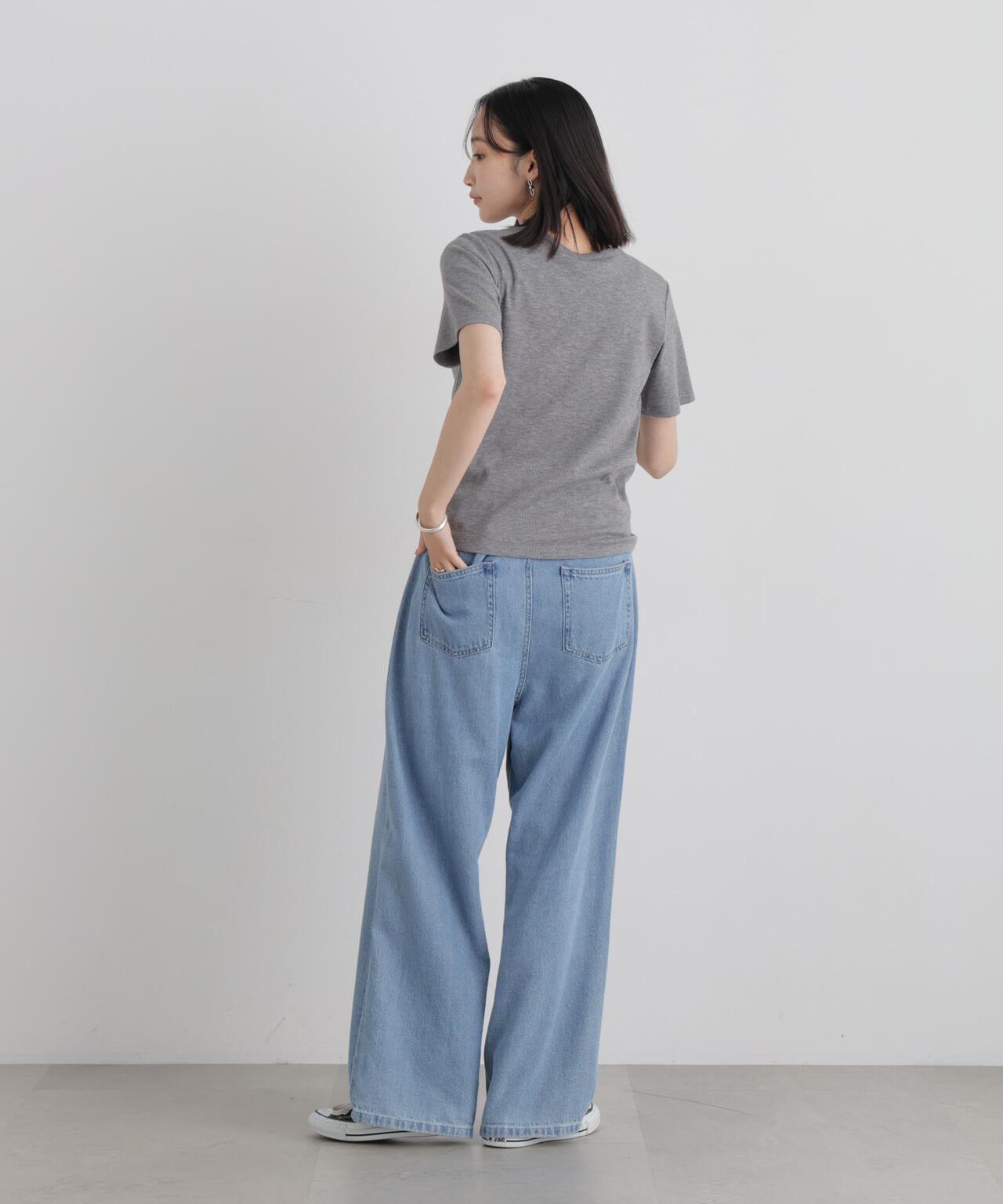 ラメリブカットクルーネックTシャツ 6736224308