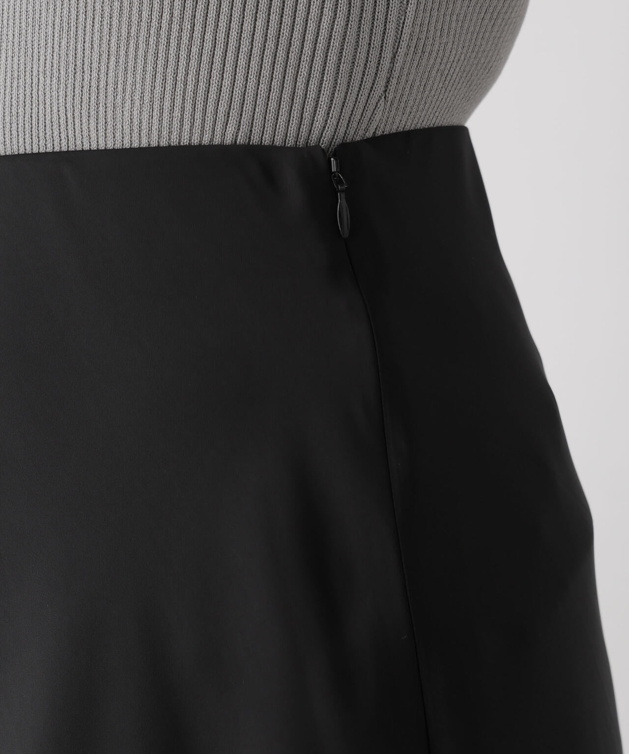 サテンフレアスカート 6736230307