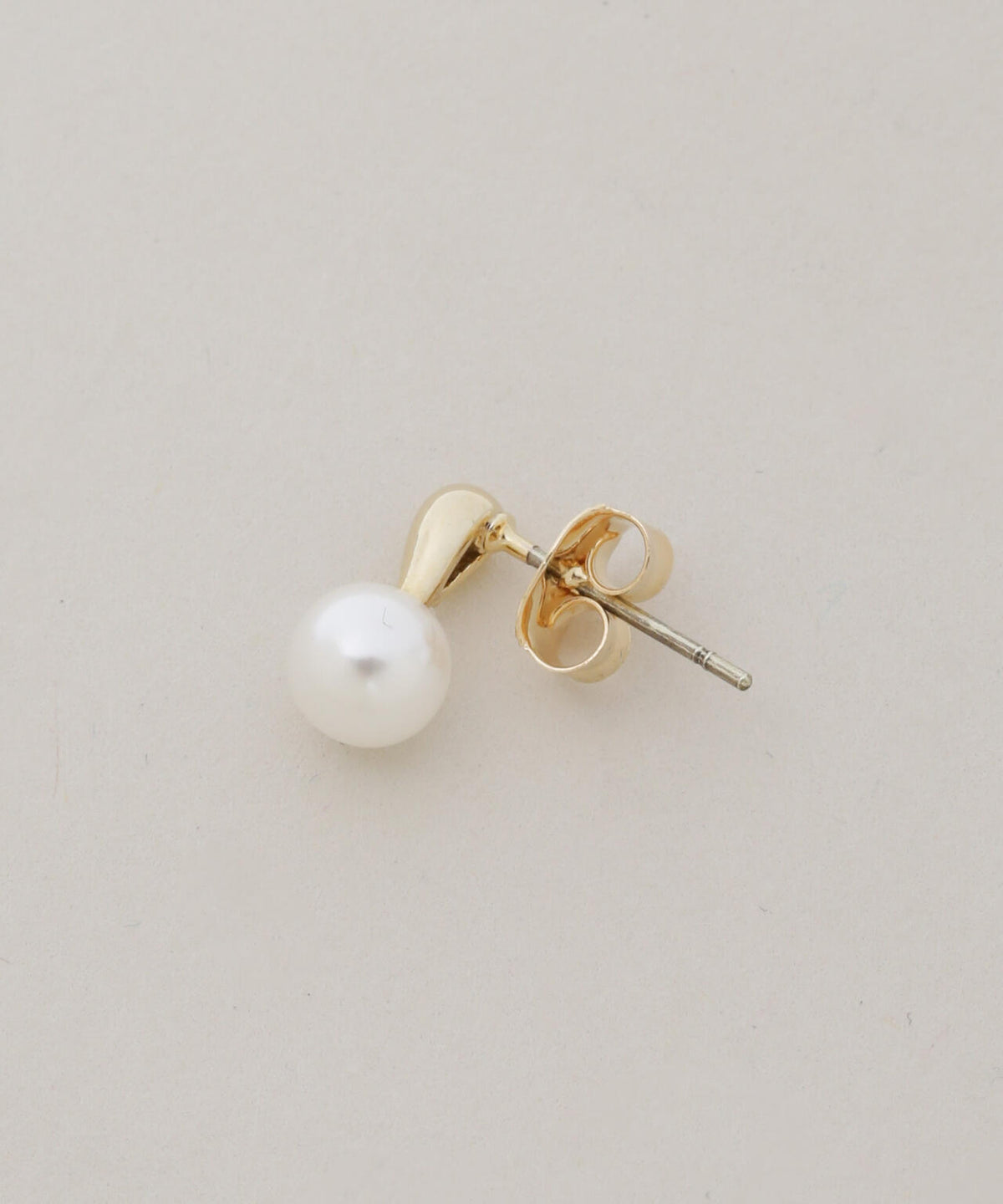 イミテーションパールシンプルピアス 6736245304