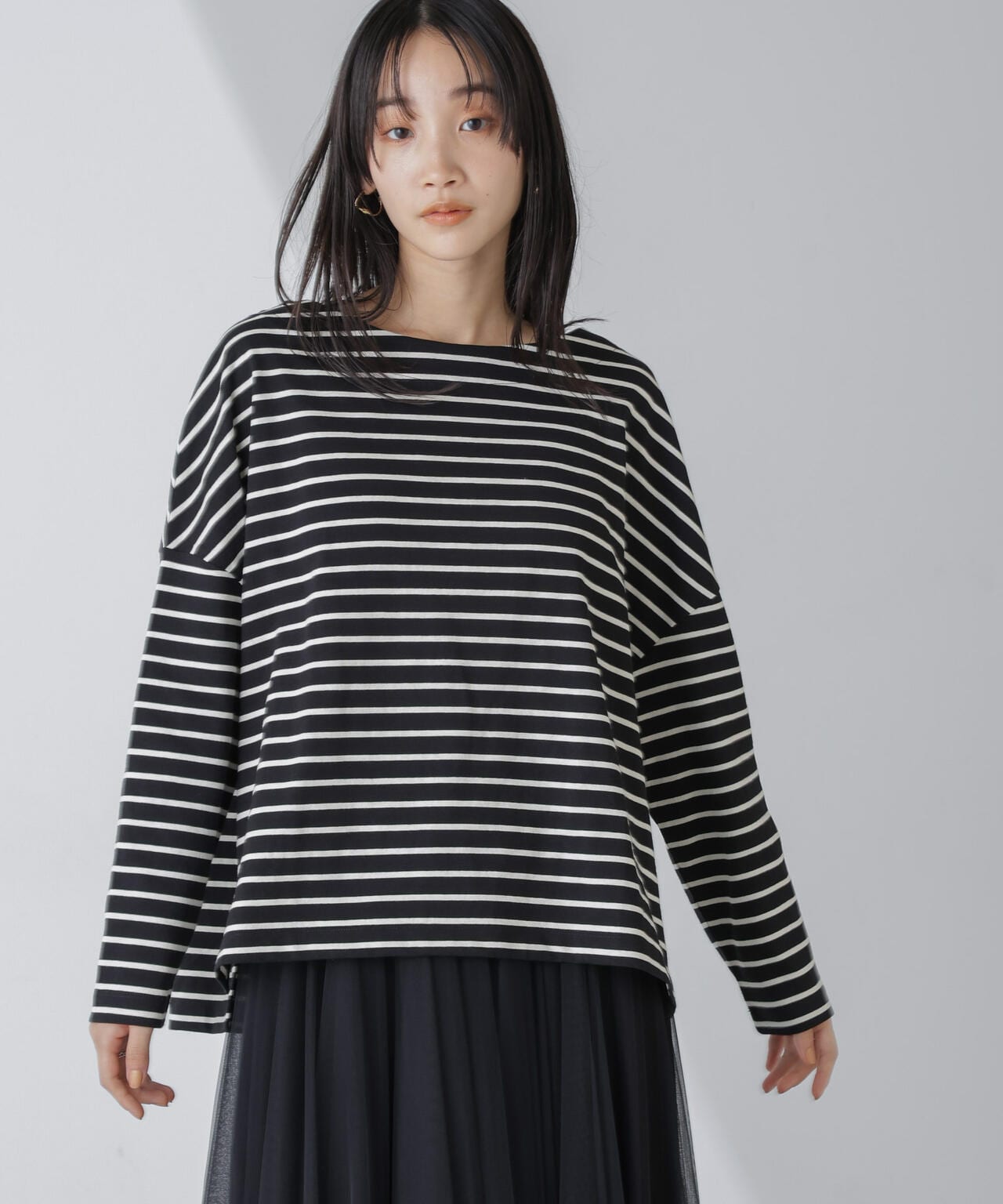 WEB限定 / ボーダー ワイド ドロップ トップス