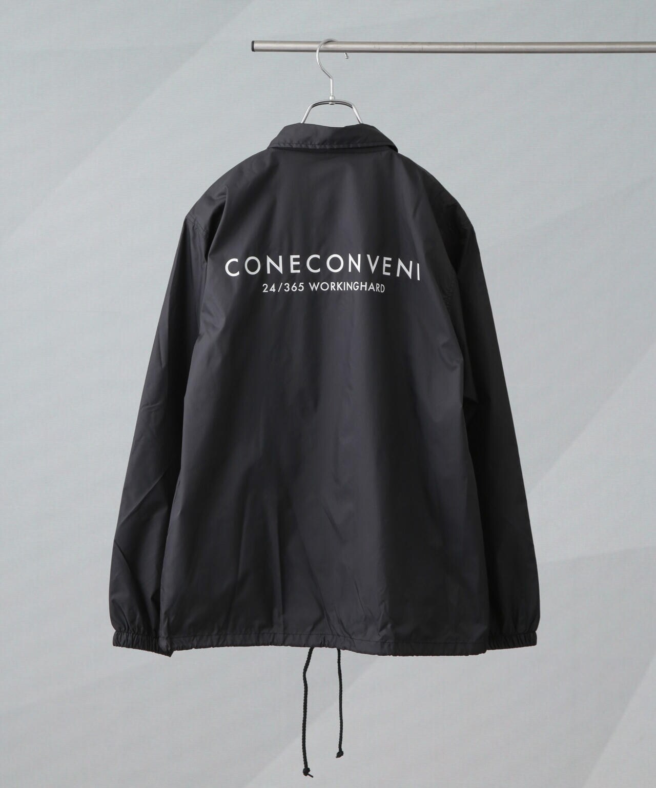 こねこフィルム xナノユニバースコラボ「CONECONVENI」コーチジャケット 6754212300