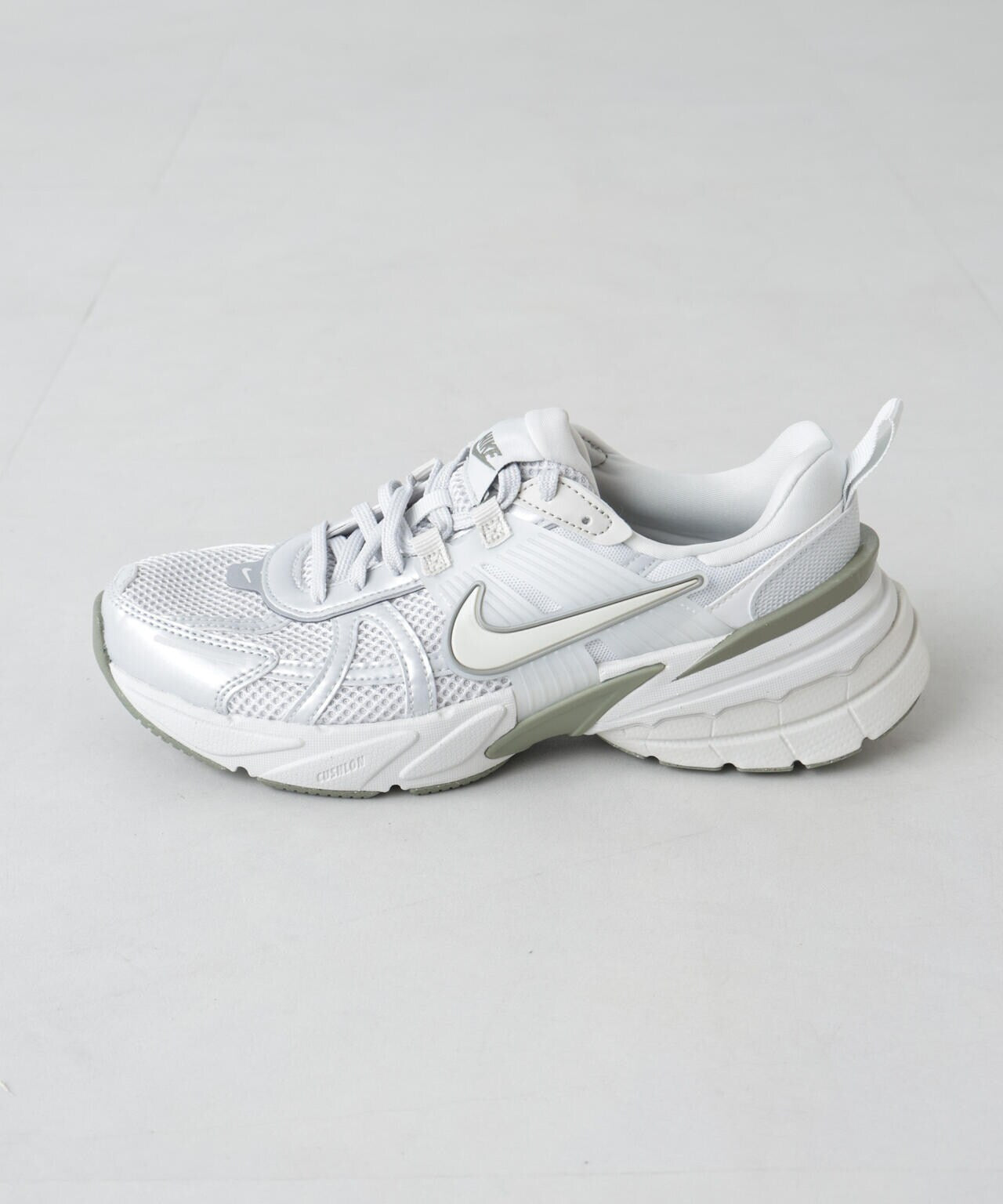 NIKE/ナイキ ウィメンズ V2K ラン 6715134020