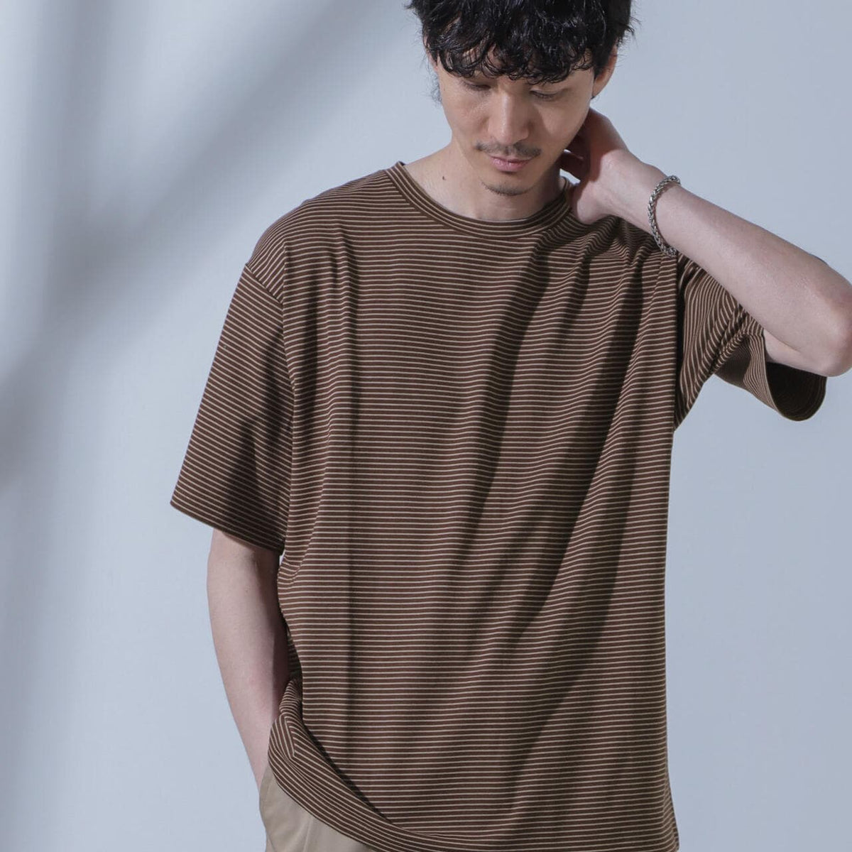 Anti Soaked(R) 汗染み防止 ピン ボーダー クルーネック Tシャツ