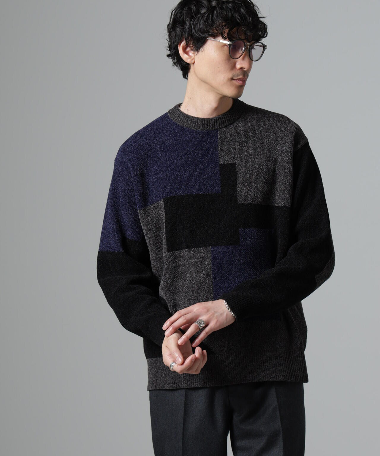 モールヤーンカラーブロッキングクルーネックニット 6684222249