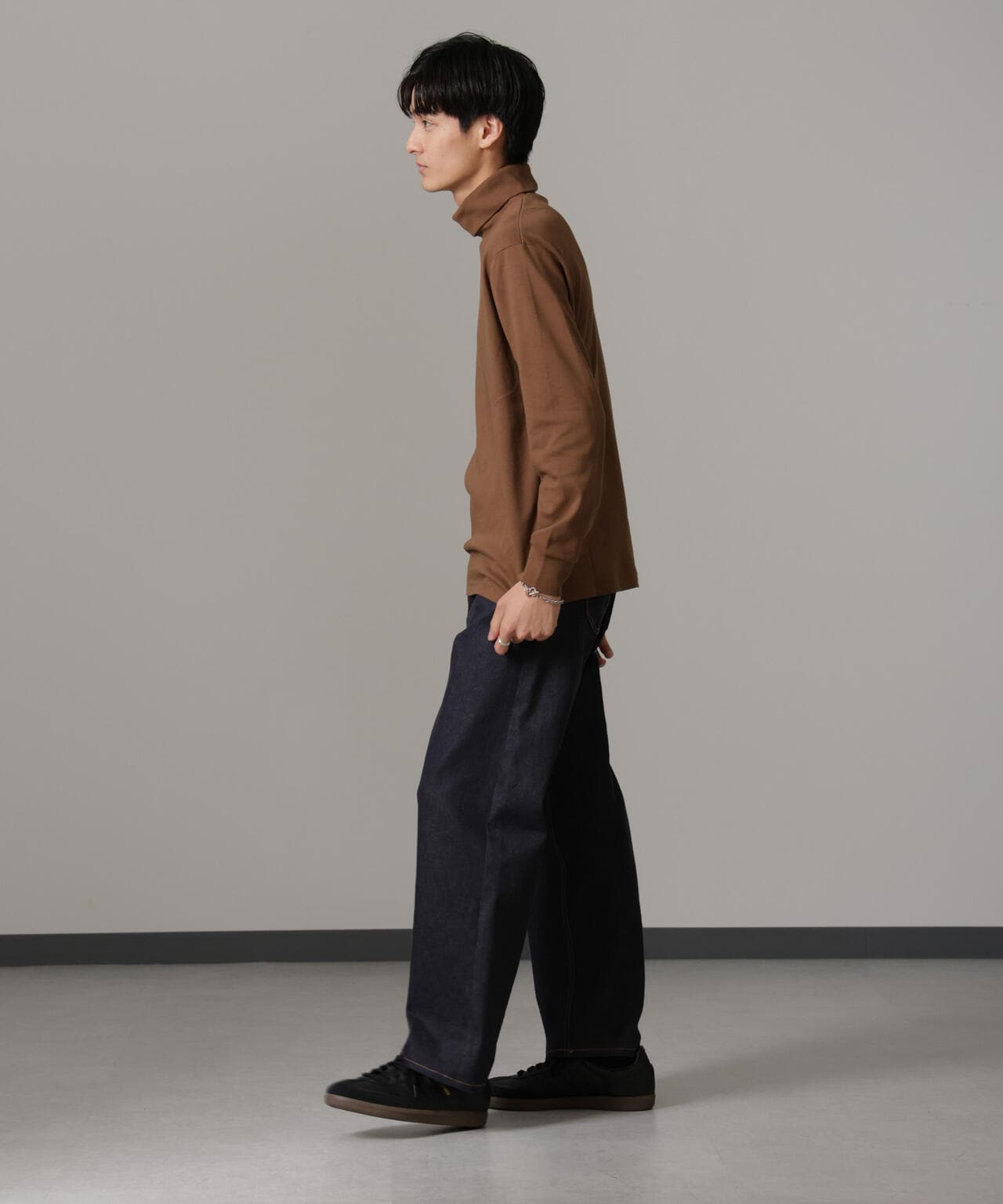 Anti Soaked(R) 汗染み防止 スムースタートルネックTシャツ 長袖 6684223206