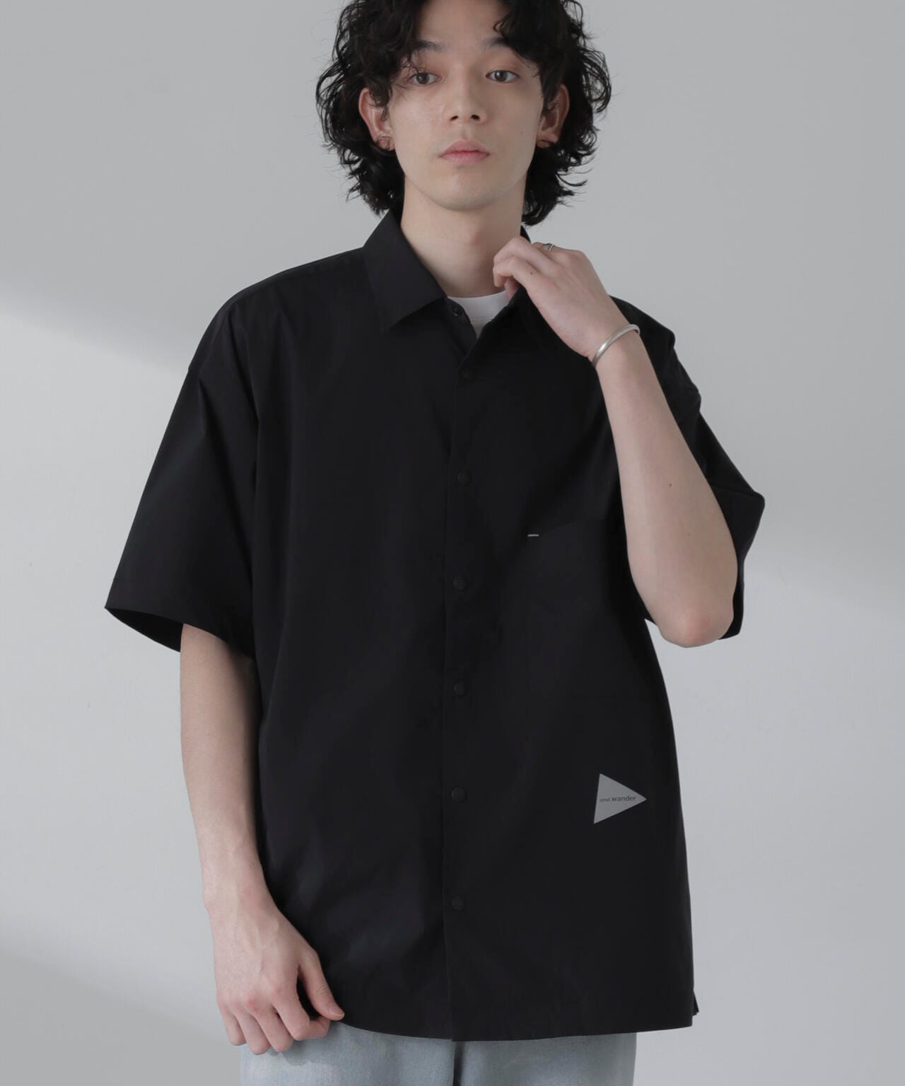 and wander / UV cut stretch SS shirt