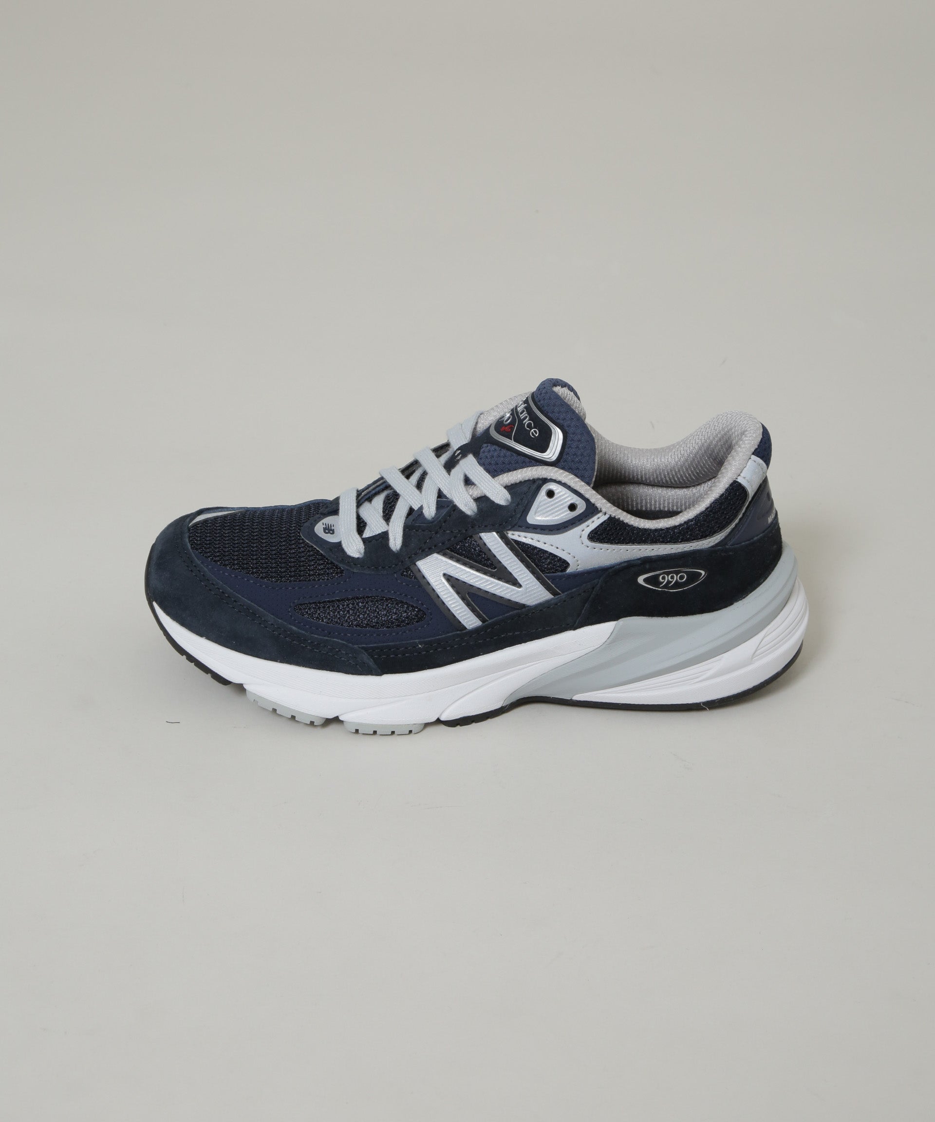 new balance / W990v6