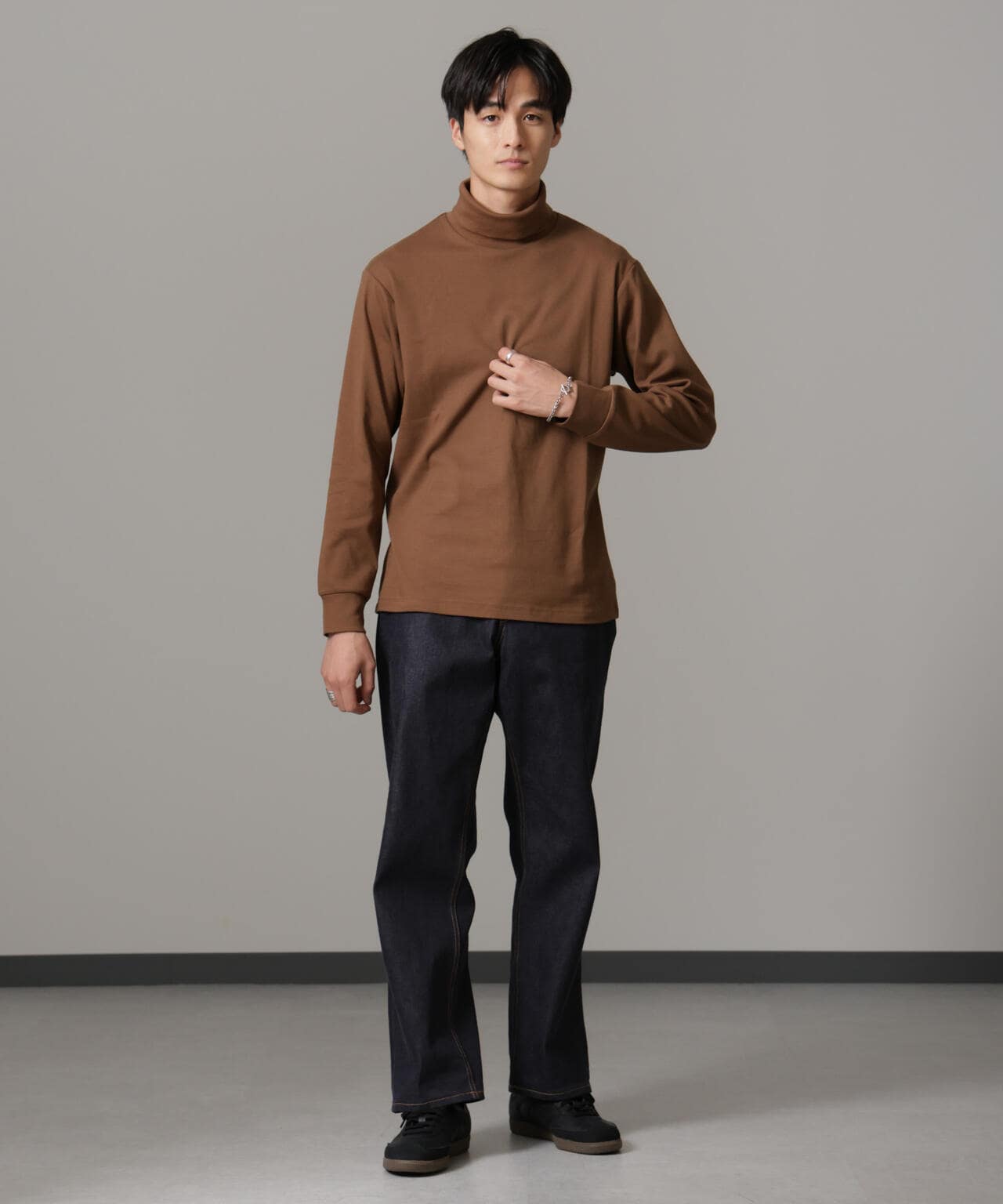 Anti Soaked(R) 汗染み防止 スムースタートルネックTシャツ 長袖 6684223206