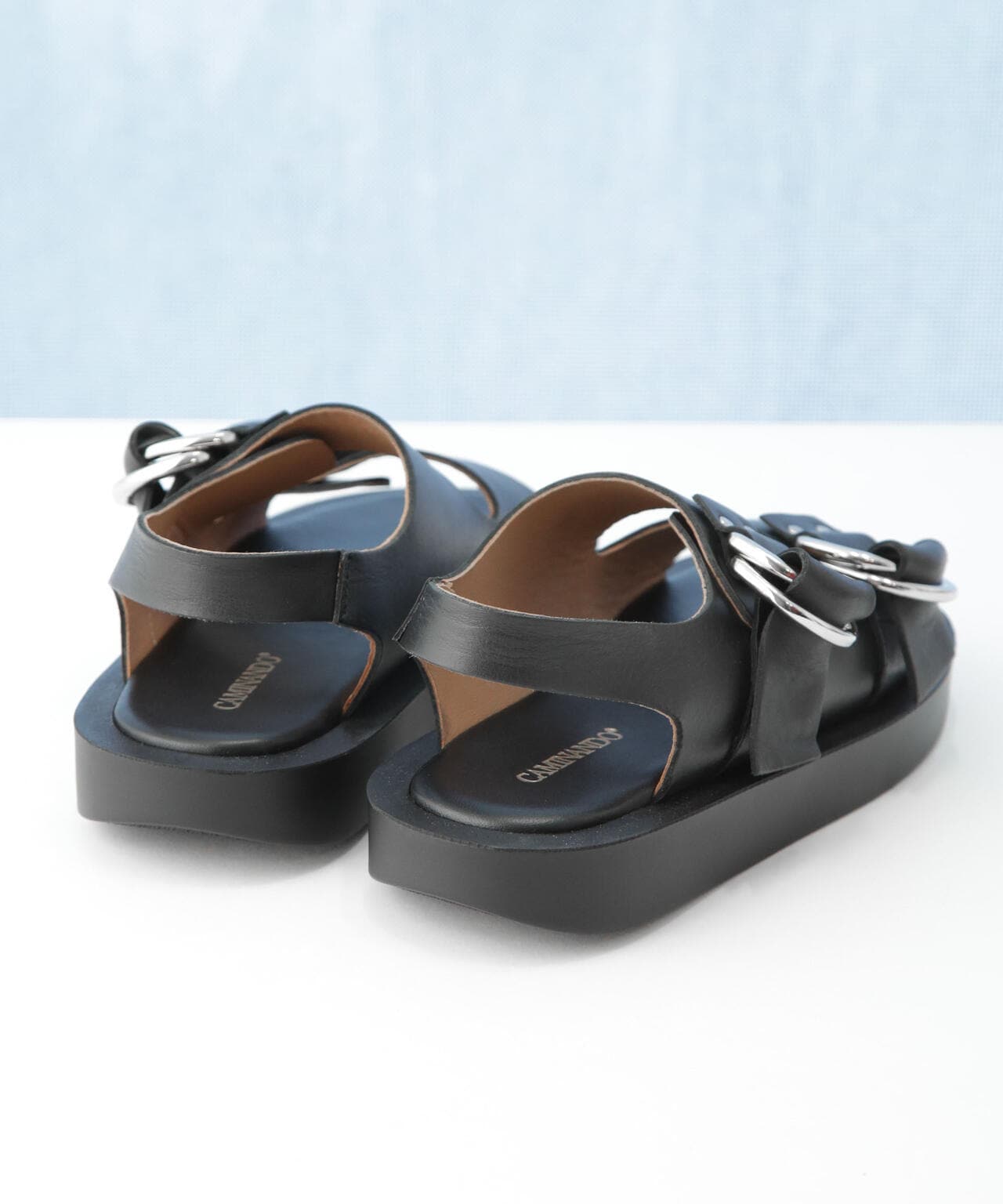 CAMINANDO/DOUBLE RING PLATFORM SANDALS