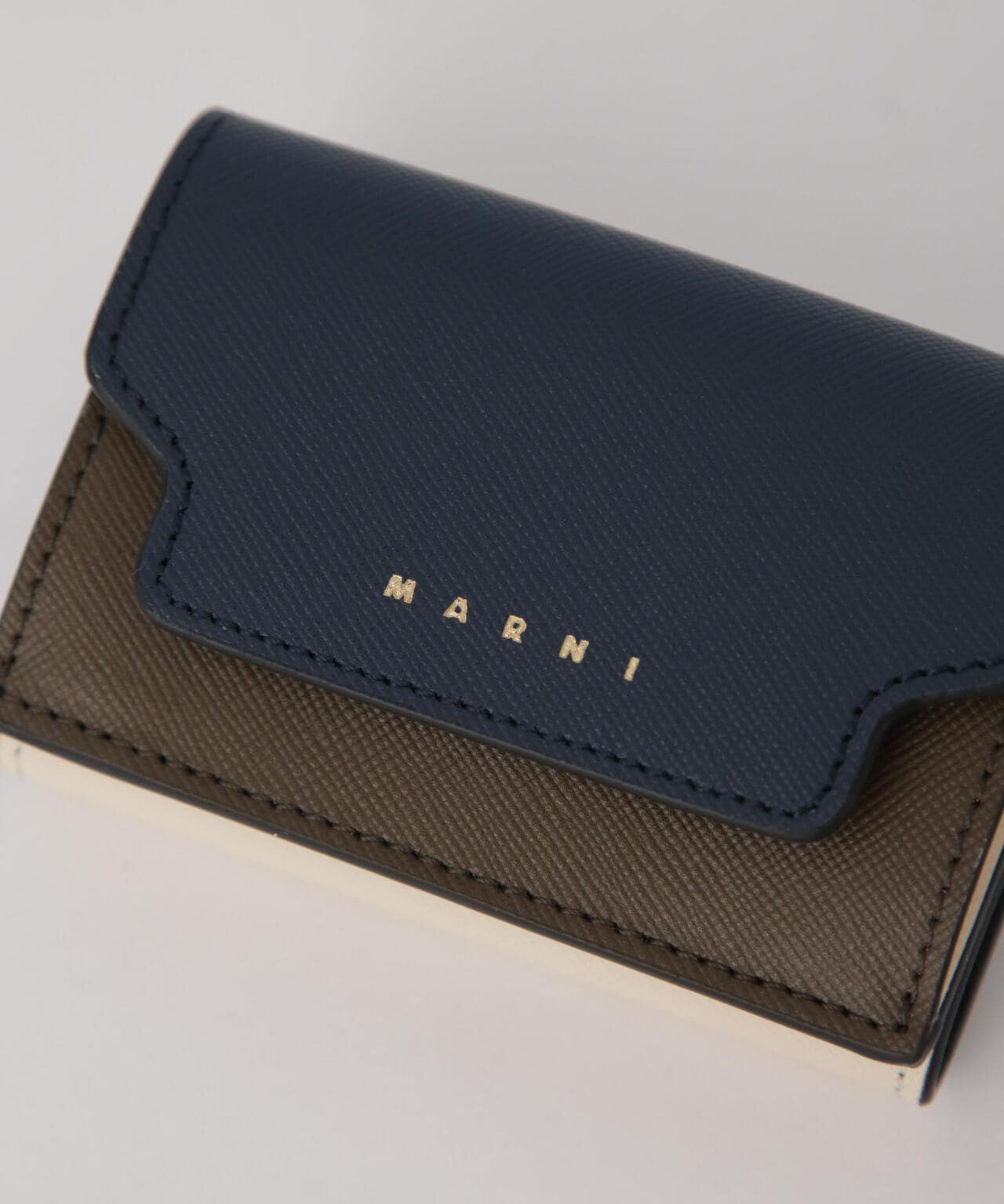 MARNI/三つ折り ウォレット 6714152023