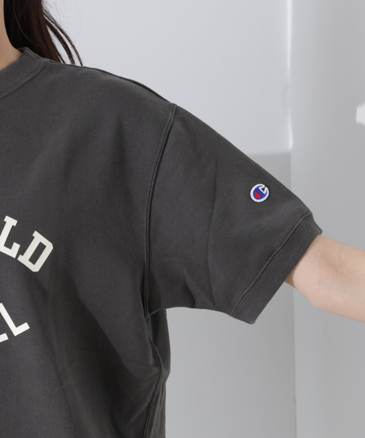 Champion/SHORT SLEEVE SWEATSHIRT 6715124004