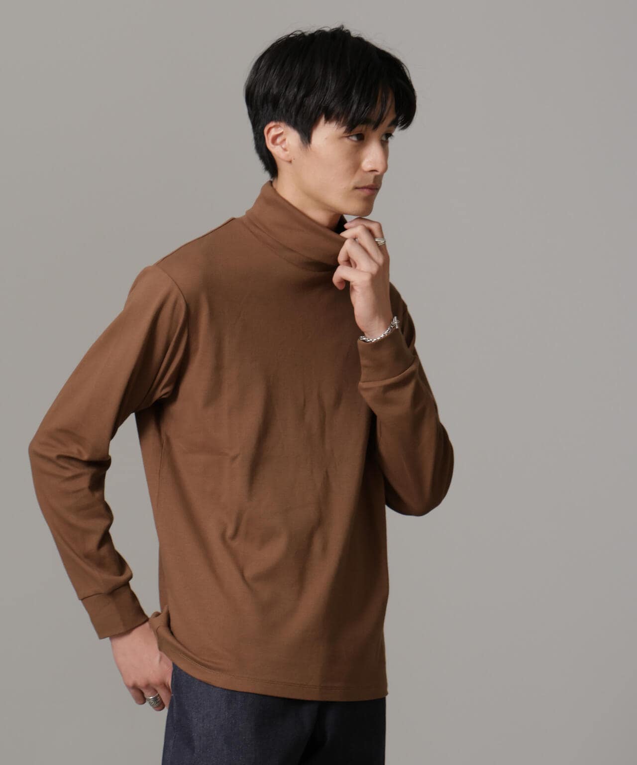 Anti Soaked(R) 汗染み防止 スムースタートルネックTシャツ 長袖 6684223206