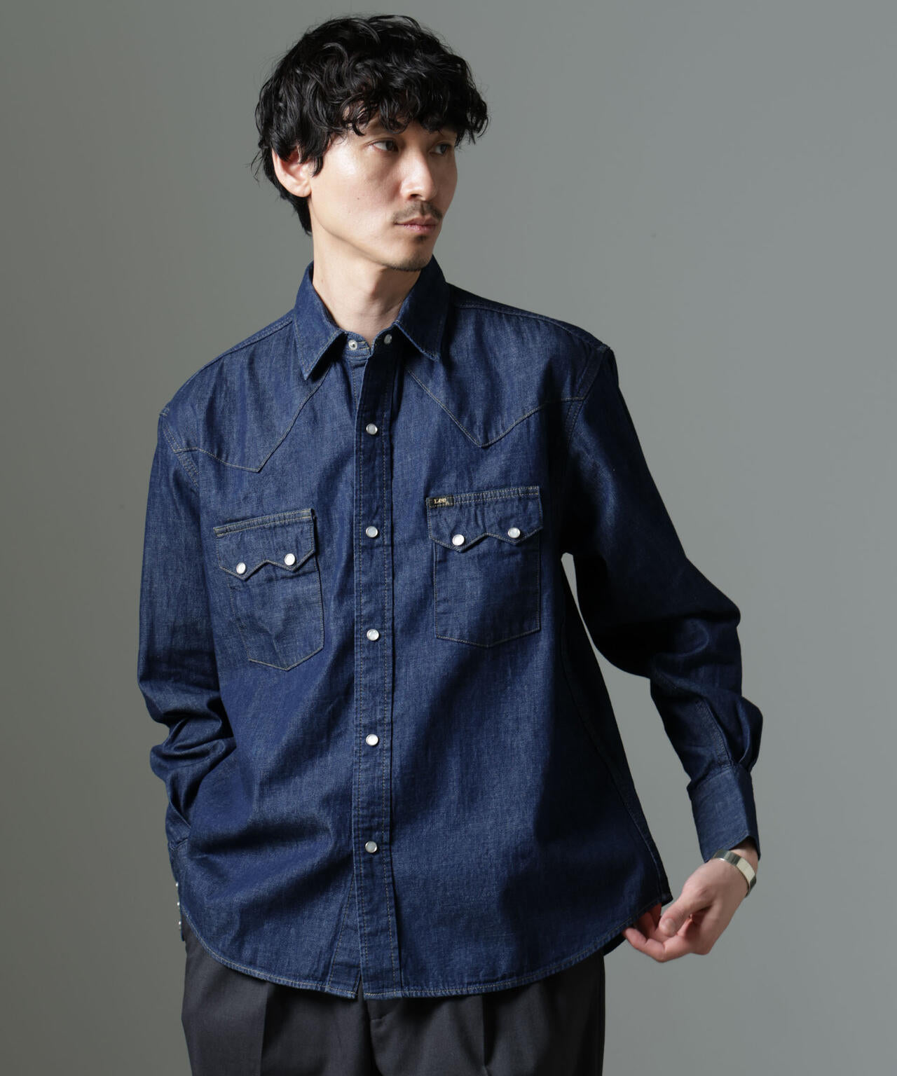 Lee 長袖シャツワンピース カーキM （SINMEのTシャツワンピースと40代T 