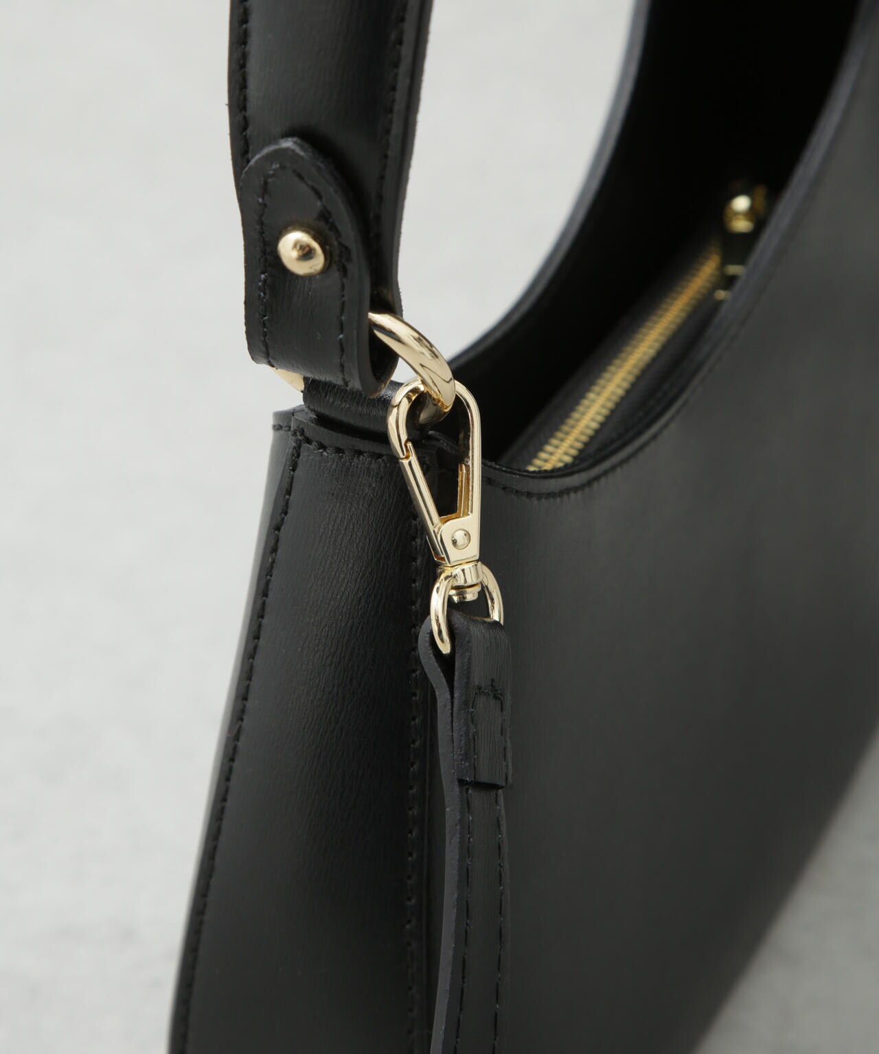 AULENTTI / 2WAY レザー ショルダーバッグ