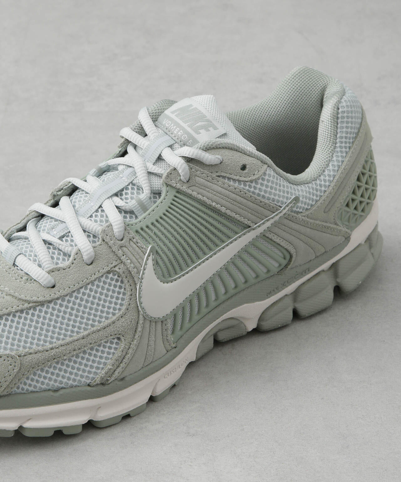 NIKE/ナイキ ズーム ボメロ 5 6704234147