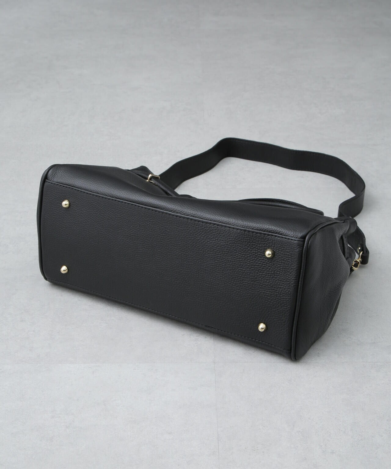 AULENTTI / 2WAY レザー ビッグ トート AULENTTI / 2WAY レザー ビッグ トート