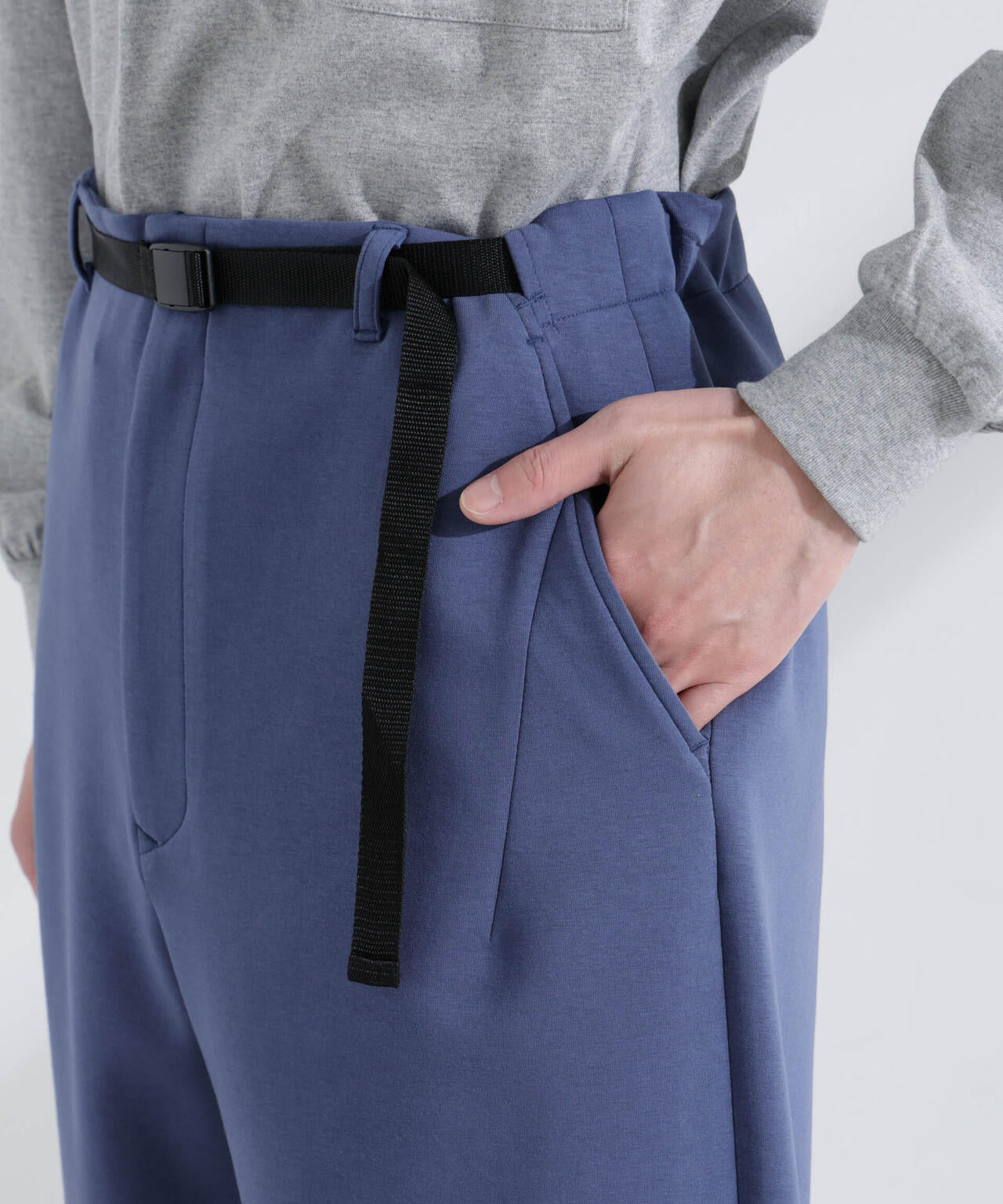 「NJ/CLUB」 ストレッチポンチテーパードパンツ 6685127215