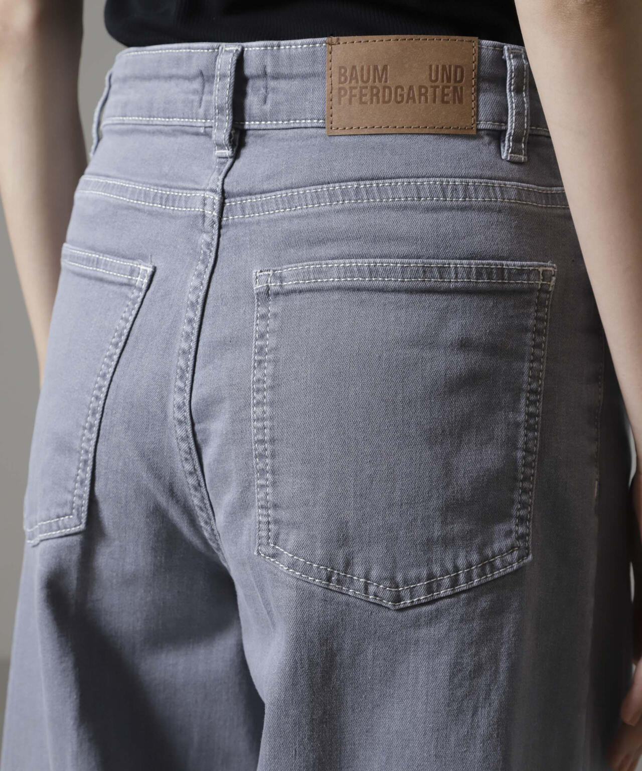 Baum und Pferdgarten/Grey Denim パンツ 6714227018