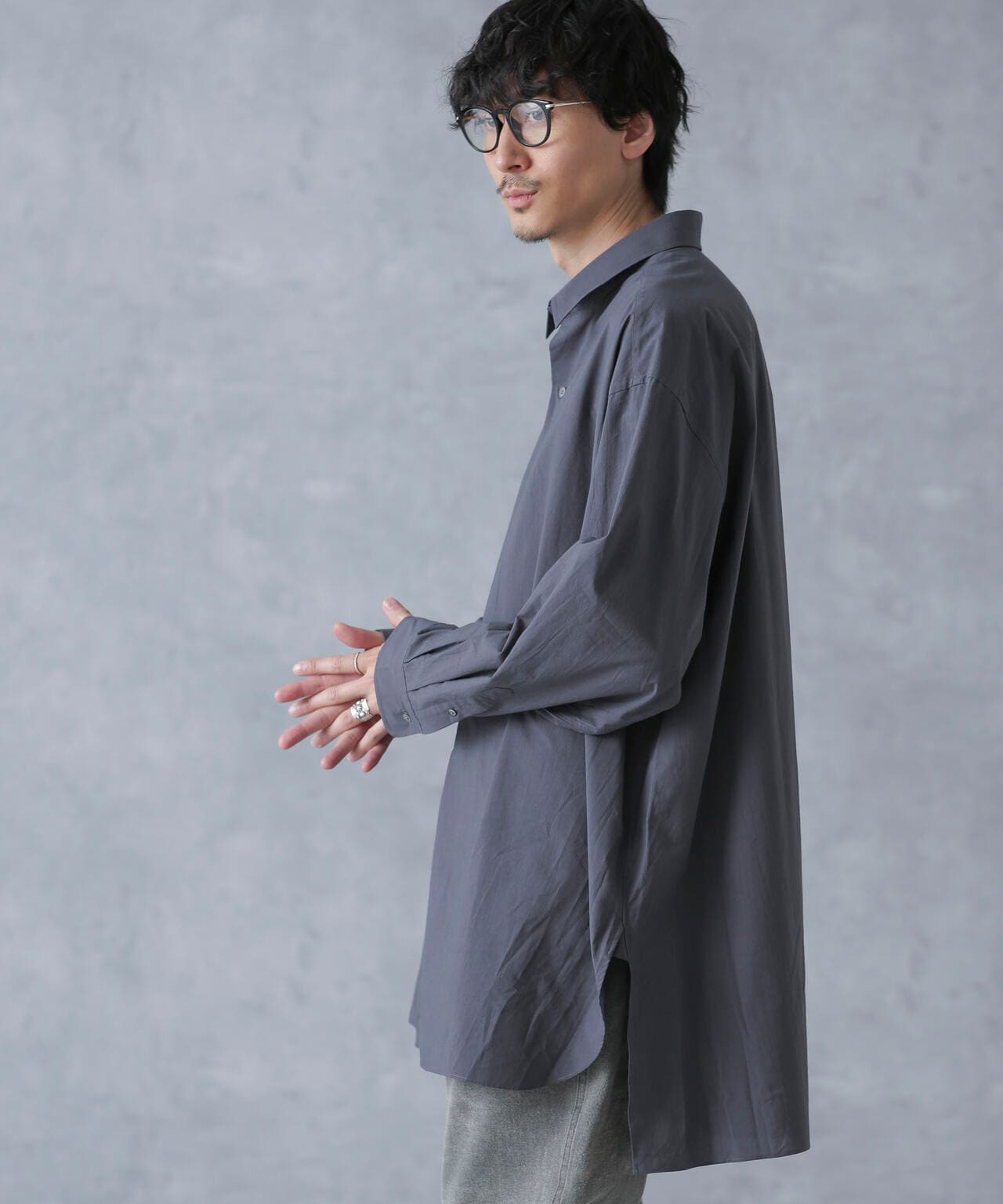 ESLOW/OVERSIZED SHIRT