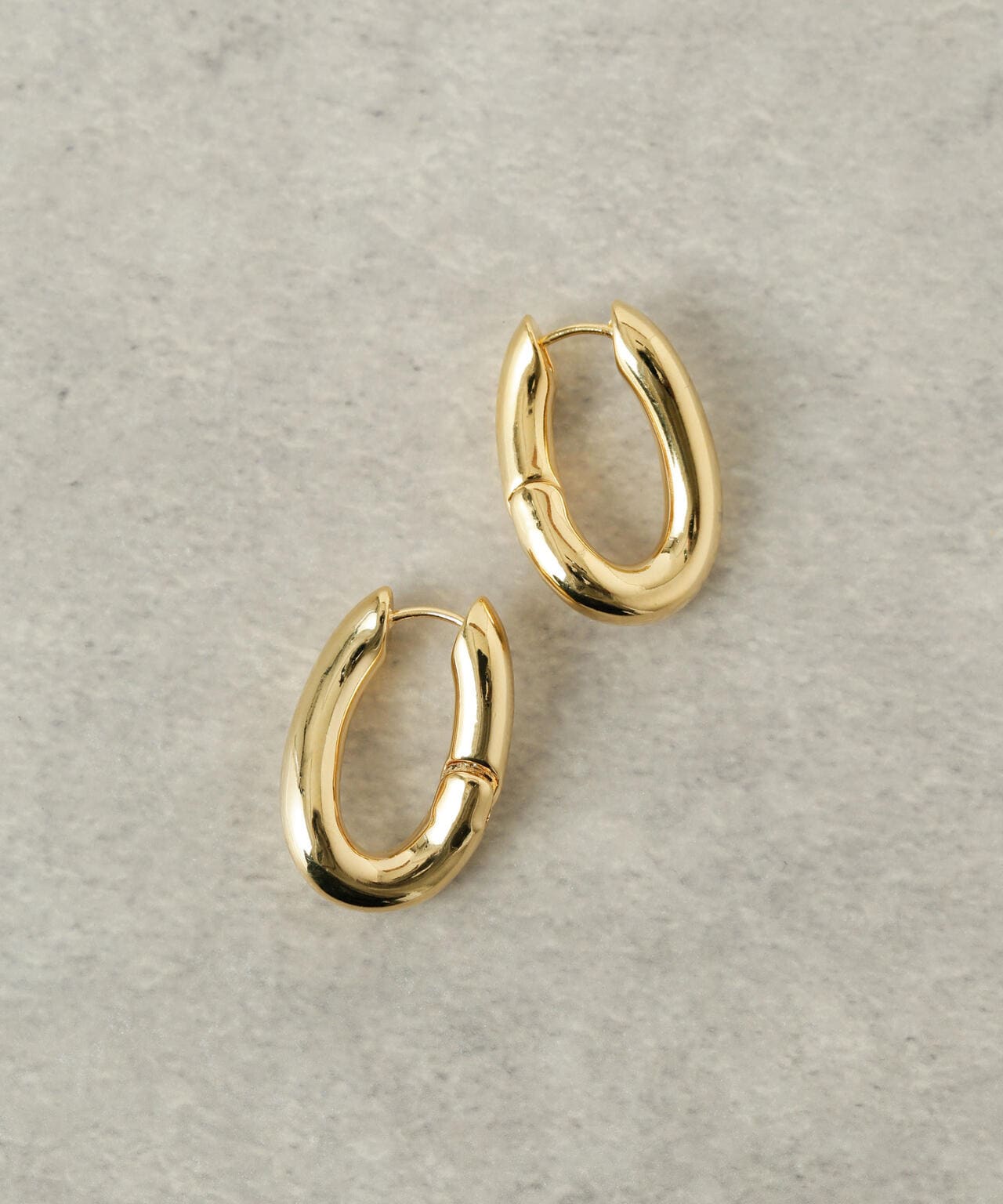 オーバルフープピアス 6694145301