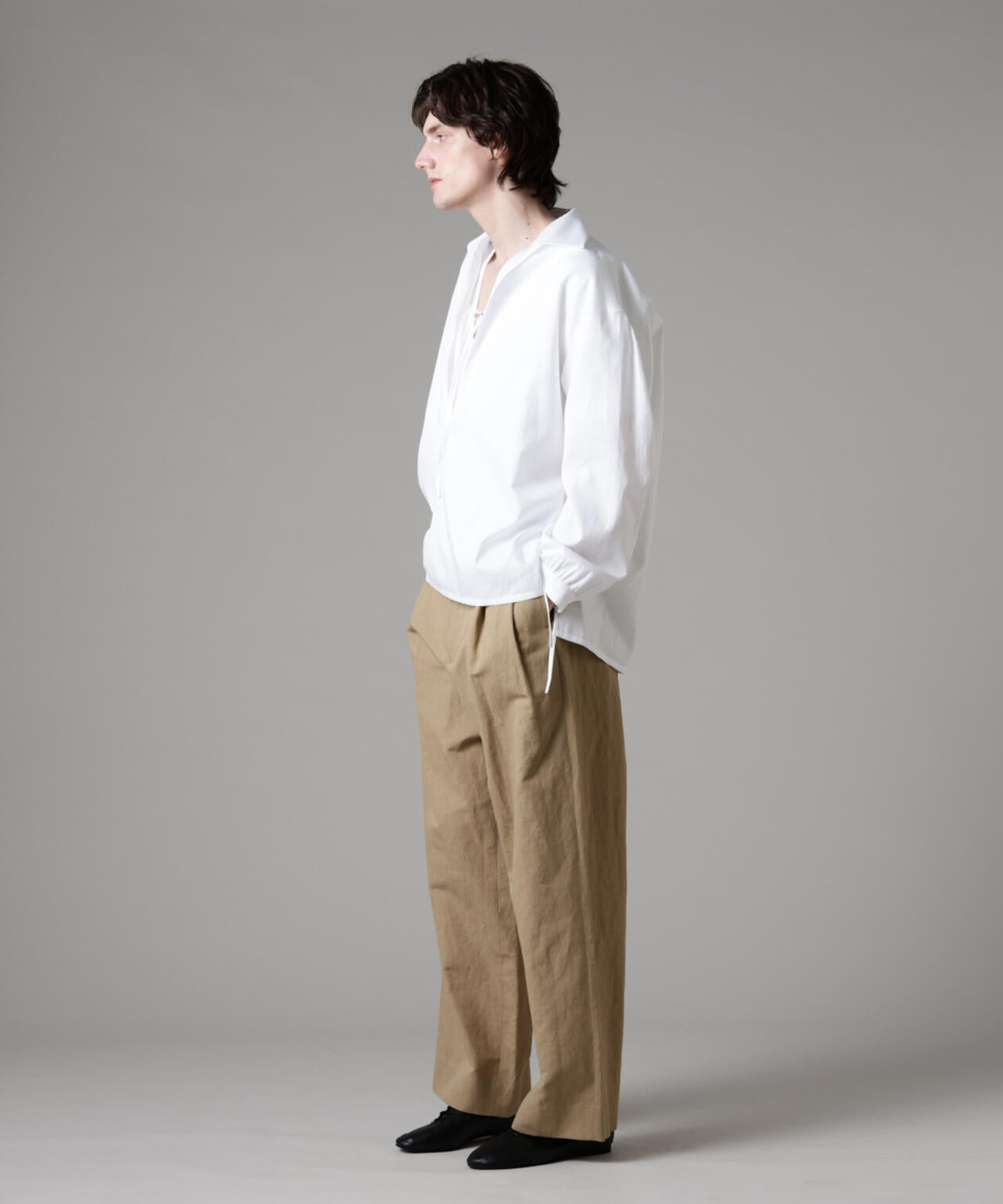 「ASSEMBLANC」ダブルクロススキッパーシャツ 6685120231